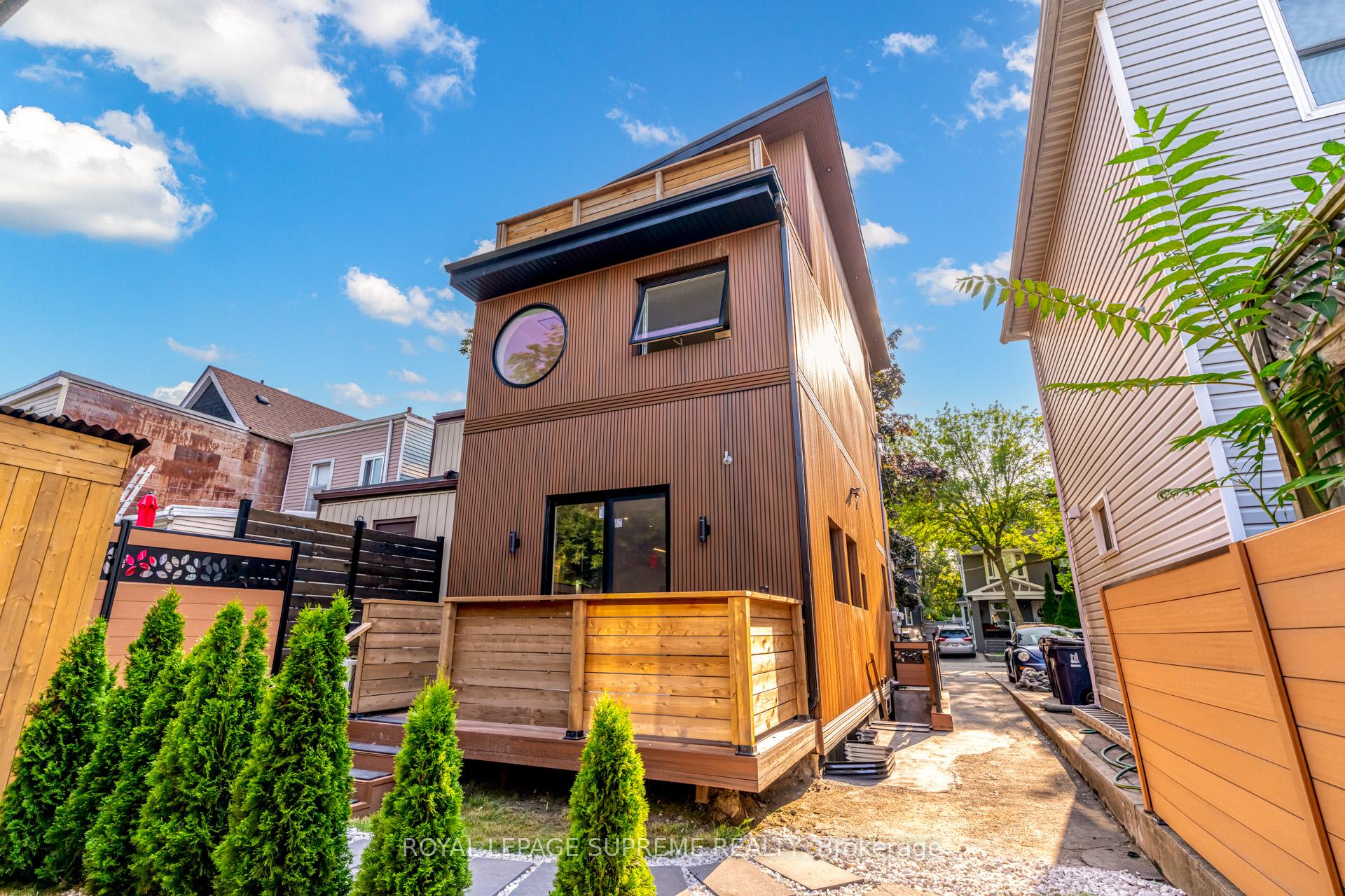 11A Condor Avenue, Toronto E01