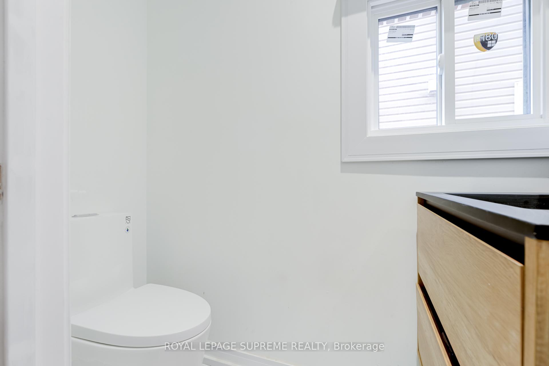 11A Condor Avenue, Toronto E01