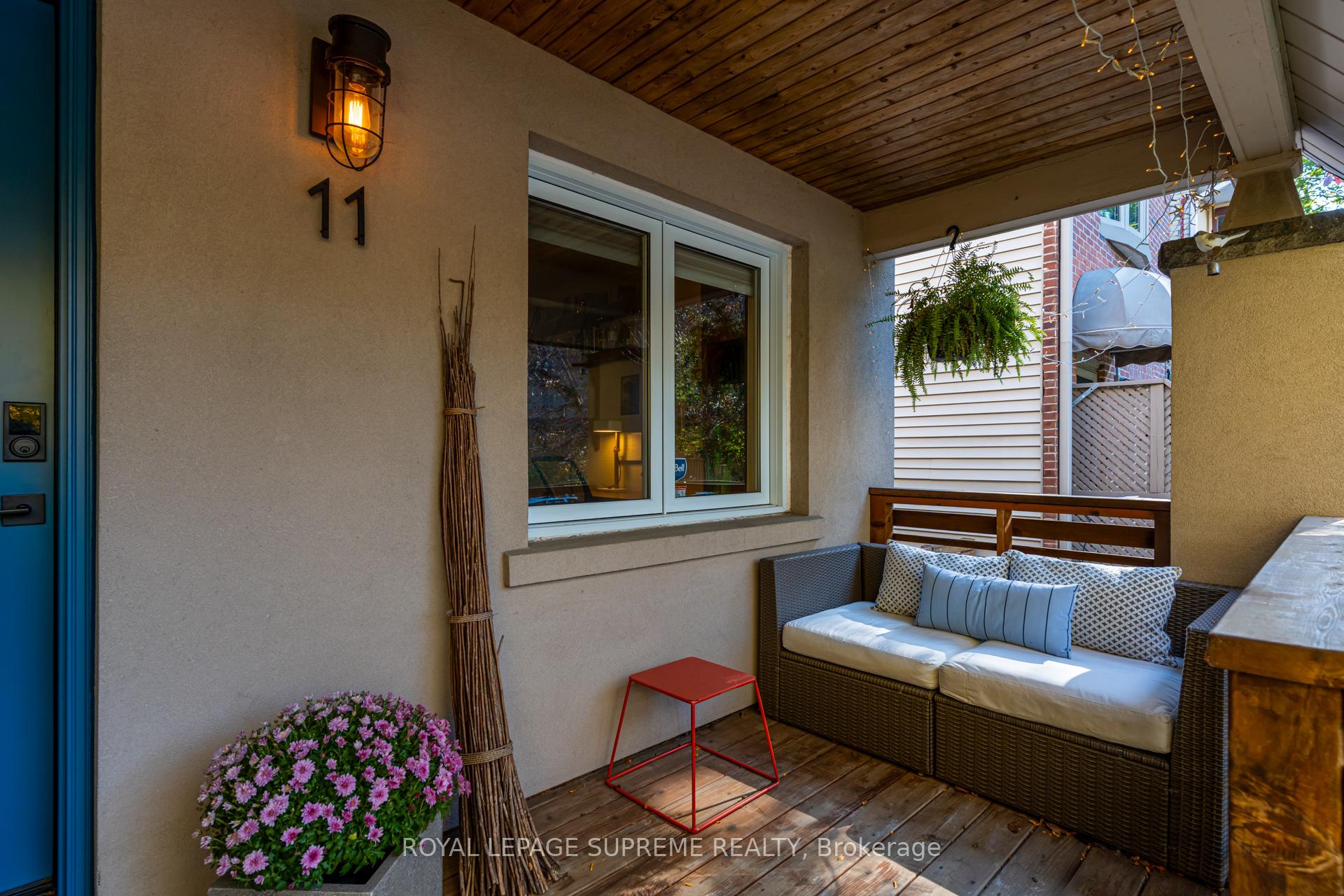 11 West Lynn Avenue, Toronto E02