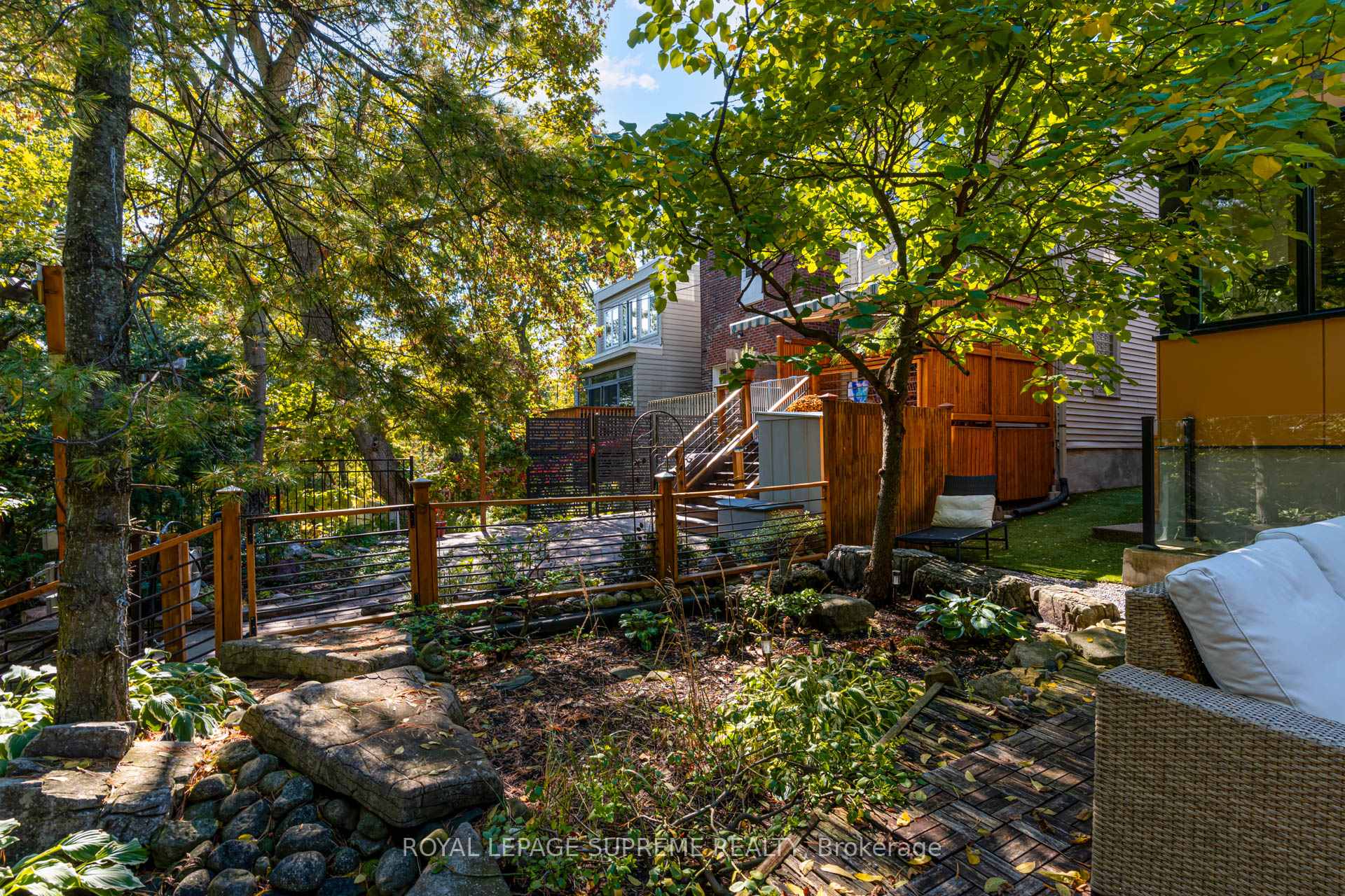11 West Lynn Avenue, Toronto E02