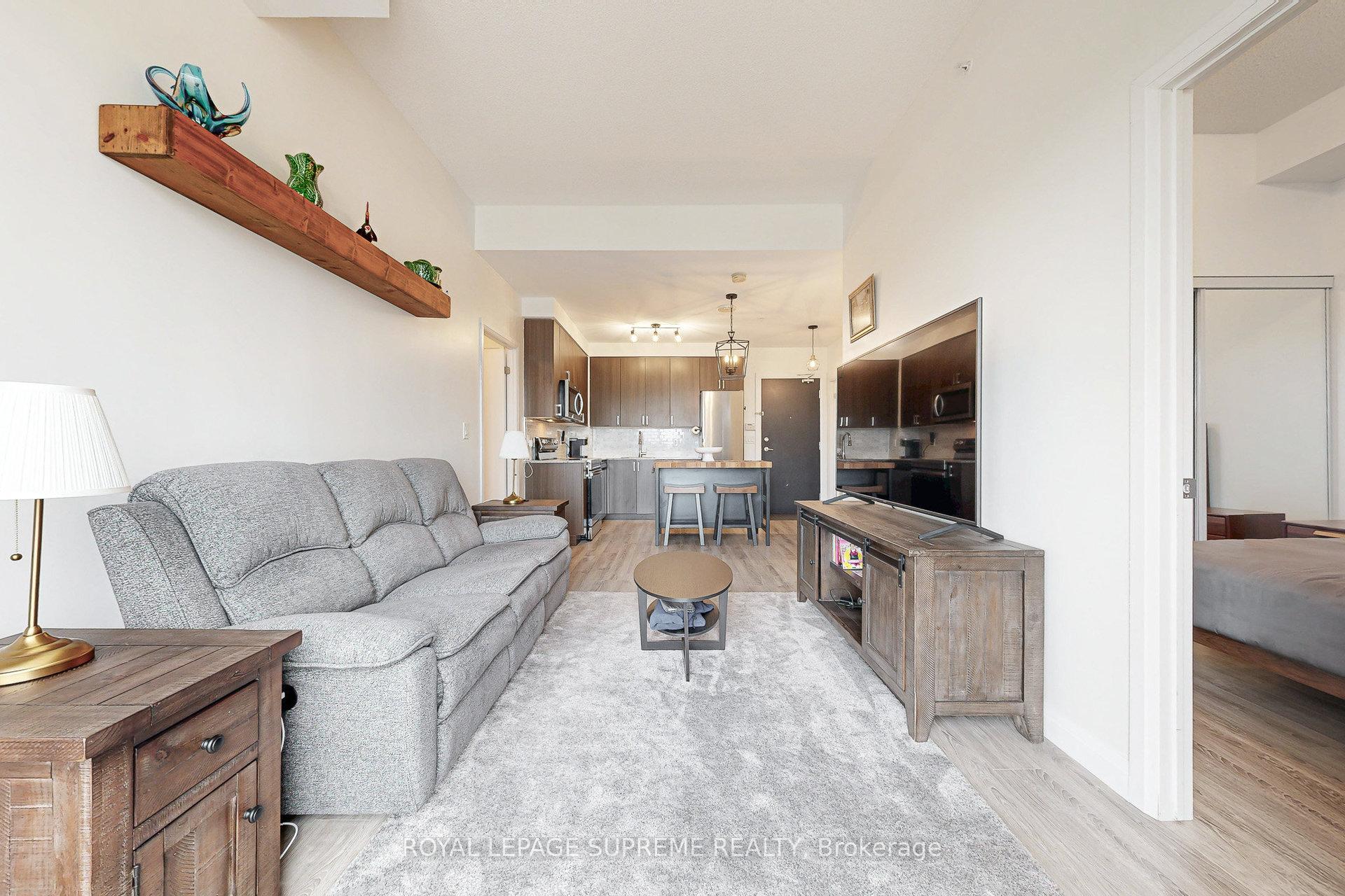 22 East Haven Drive 606, Toronto E06 Unit: 606