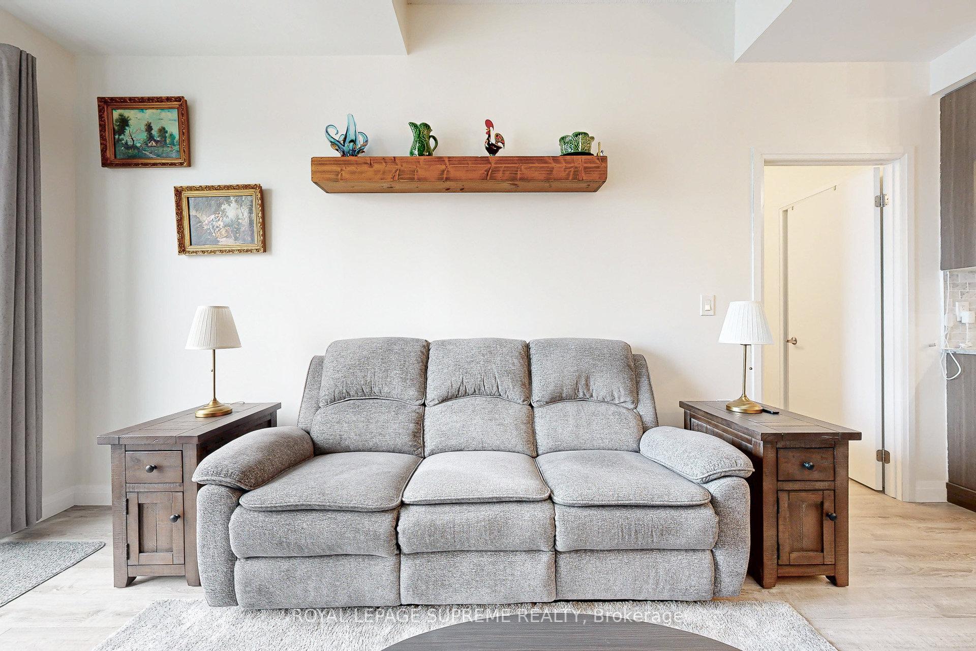 22 East Haven Drive 606, Toronto E06 Unit: 606