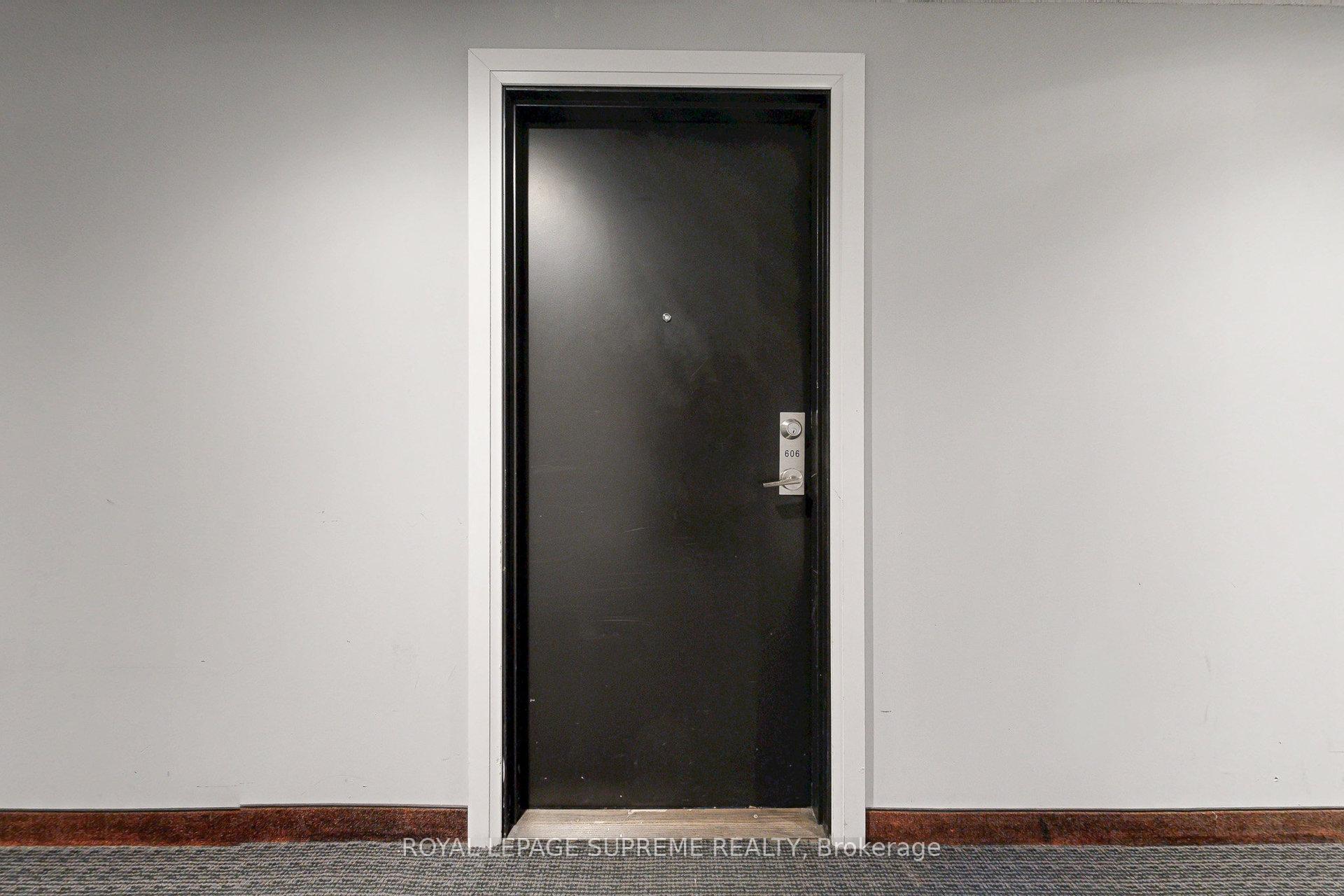 22 East Haven Drive 606, Toronto E06 Unit: 606