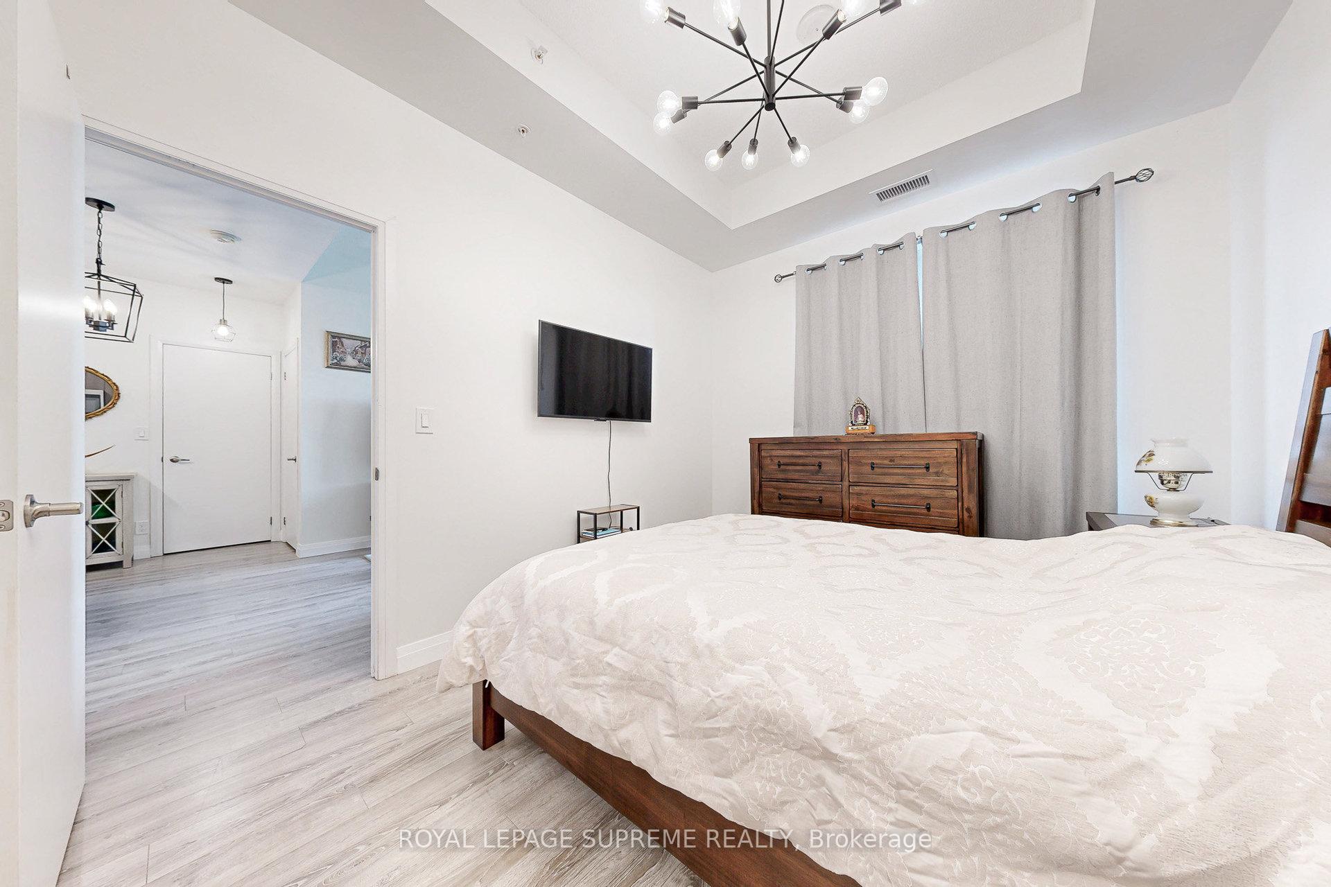 22 East Haven Drive 606, Toronto E06 Unit: 606