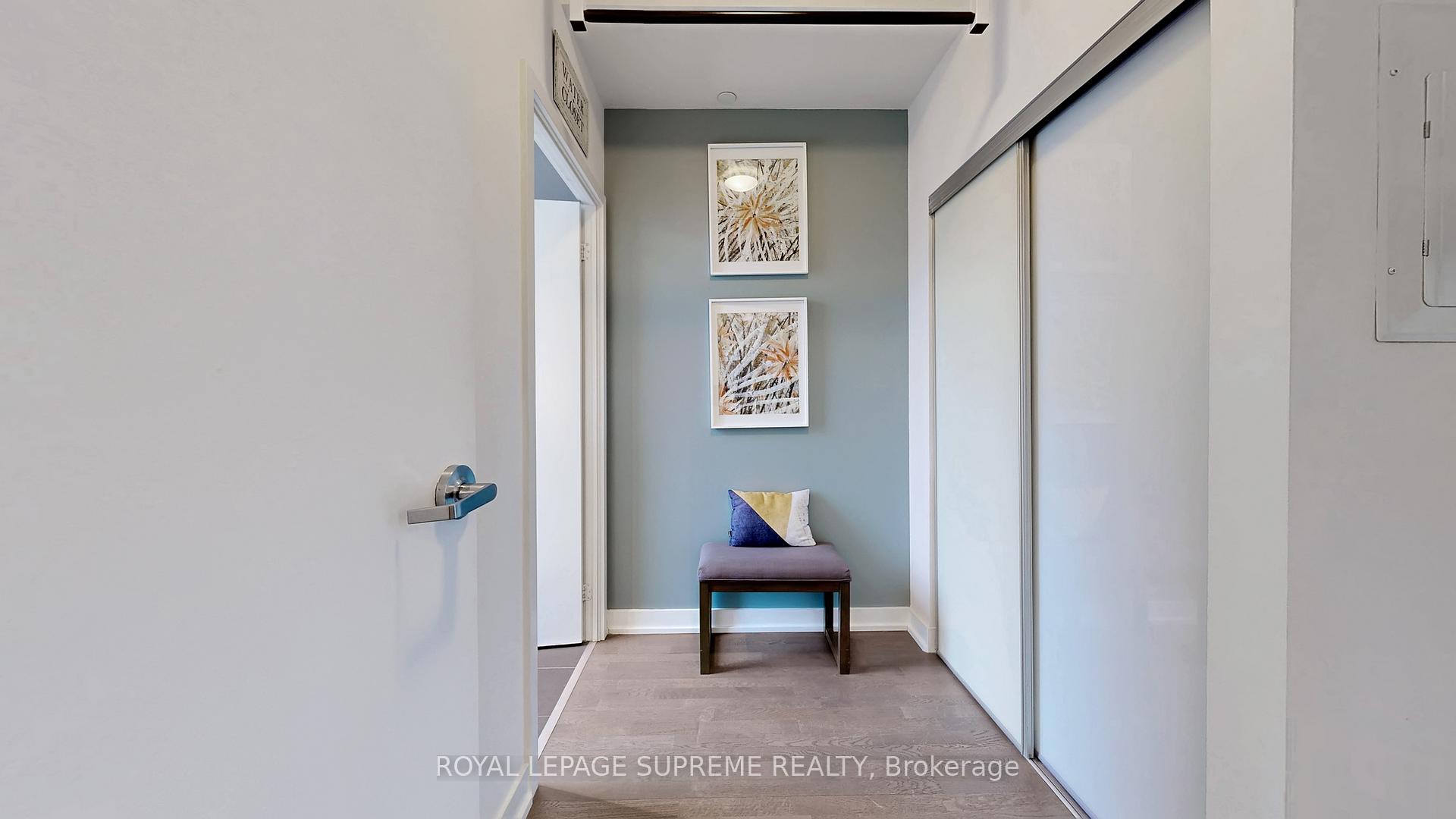 1246 Dundas Street E