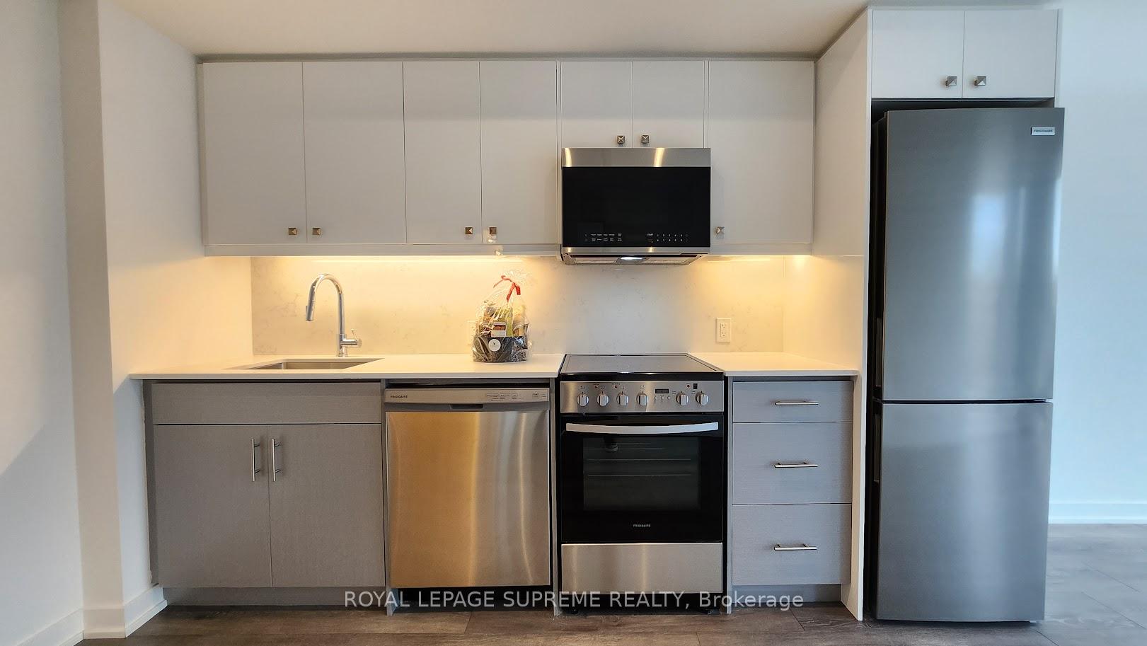 2 Manderley Drive 414