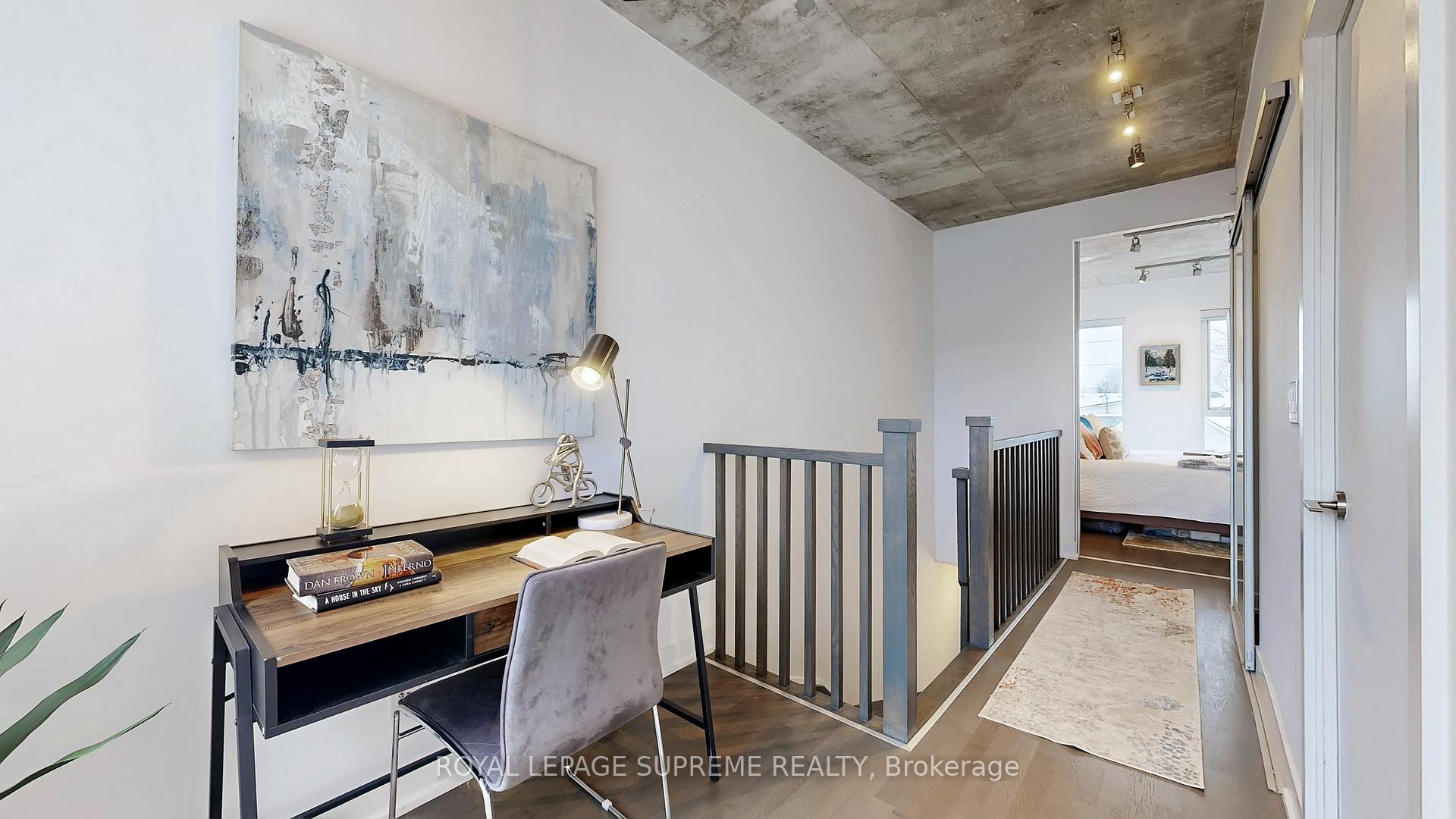 1246 Dundas Street E