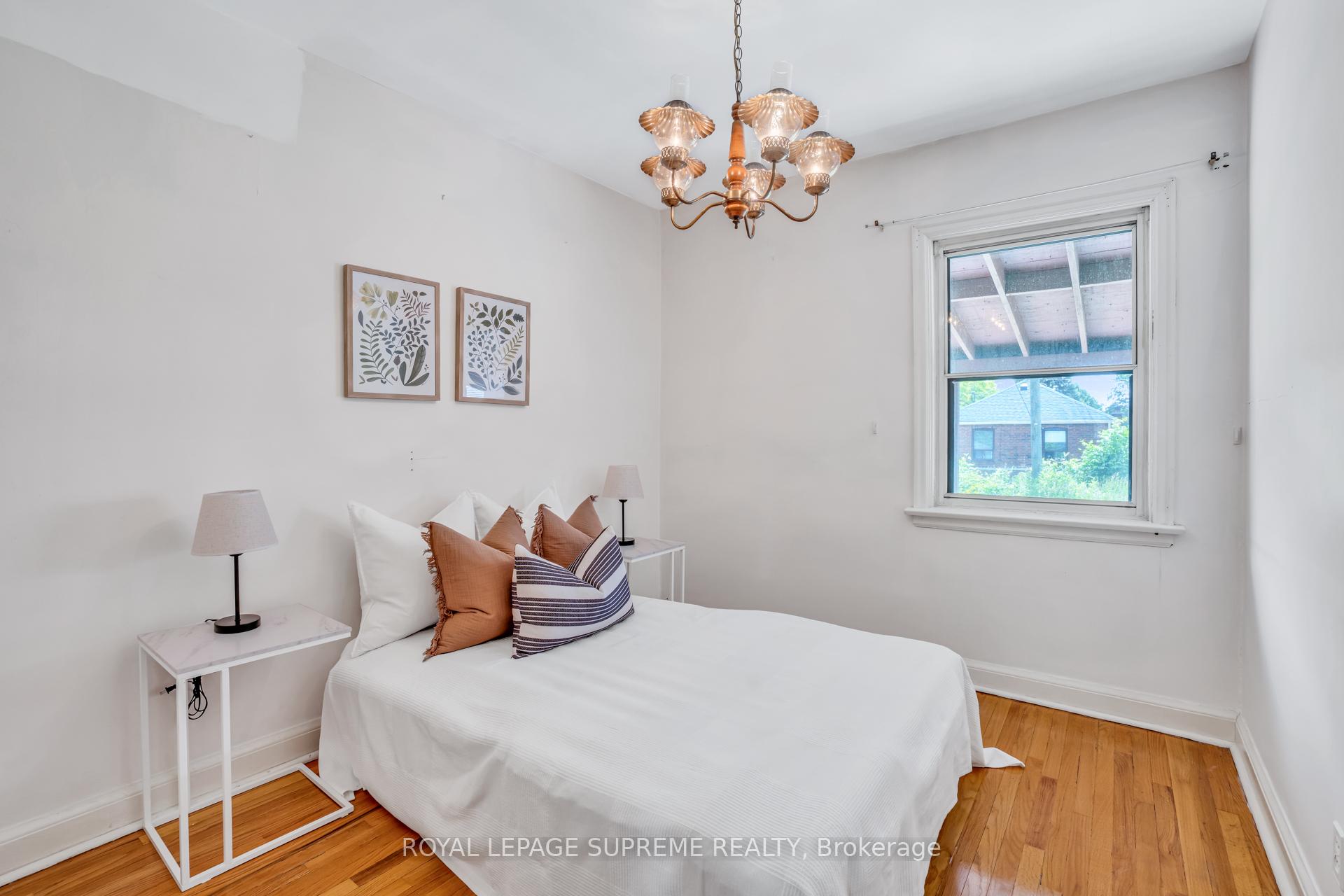 102 Binswood Avenue
