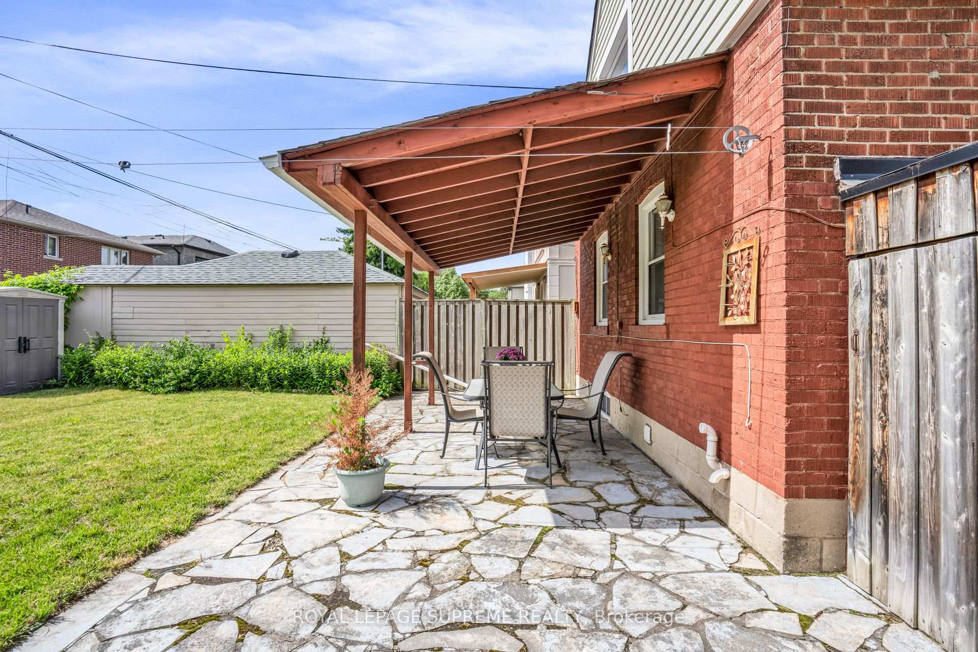 102 Binswood Avenue