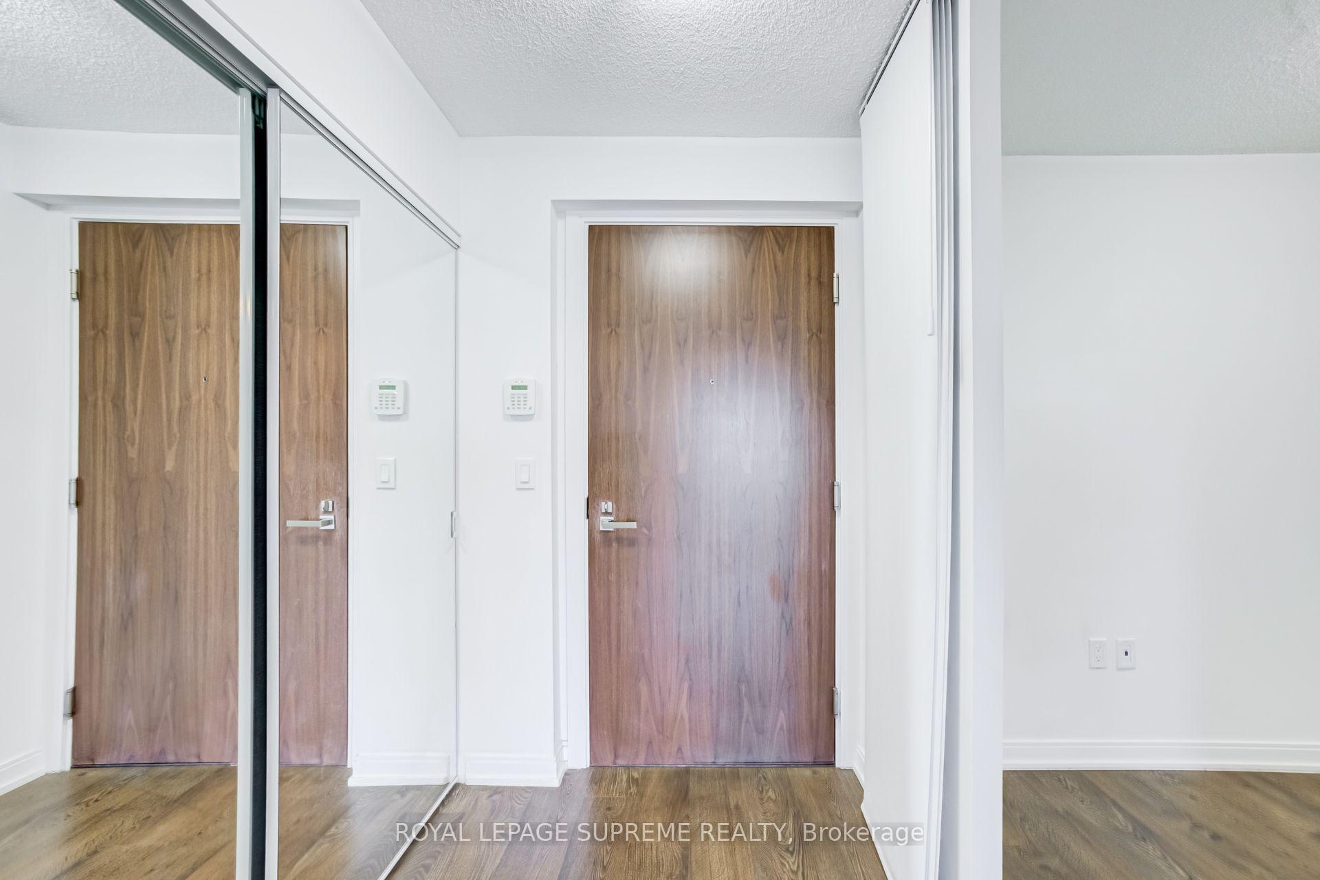 275 Village Green Square 1920, Toronto Unit: 1920