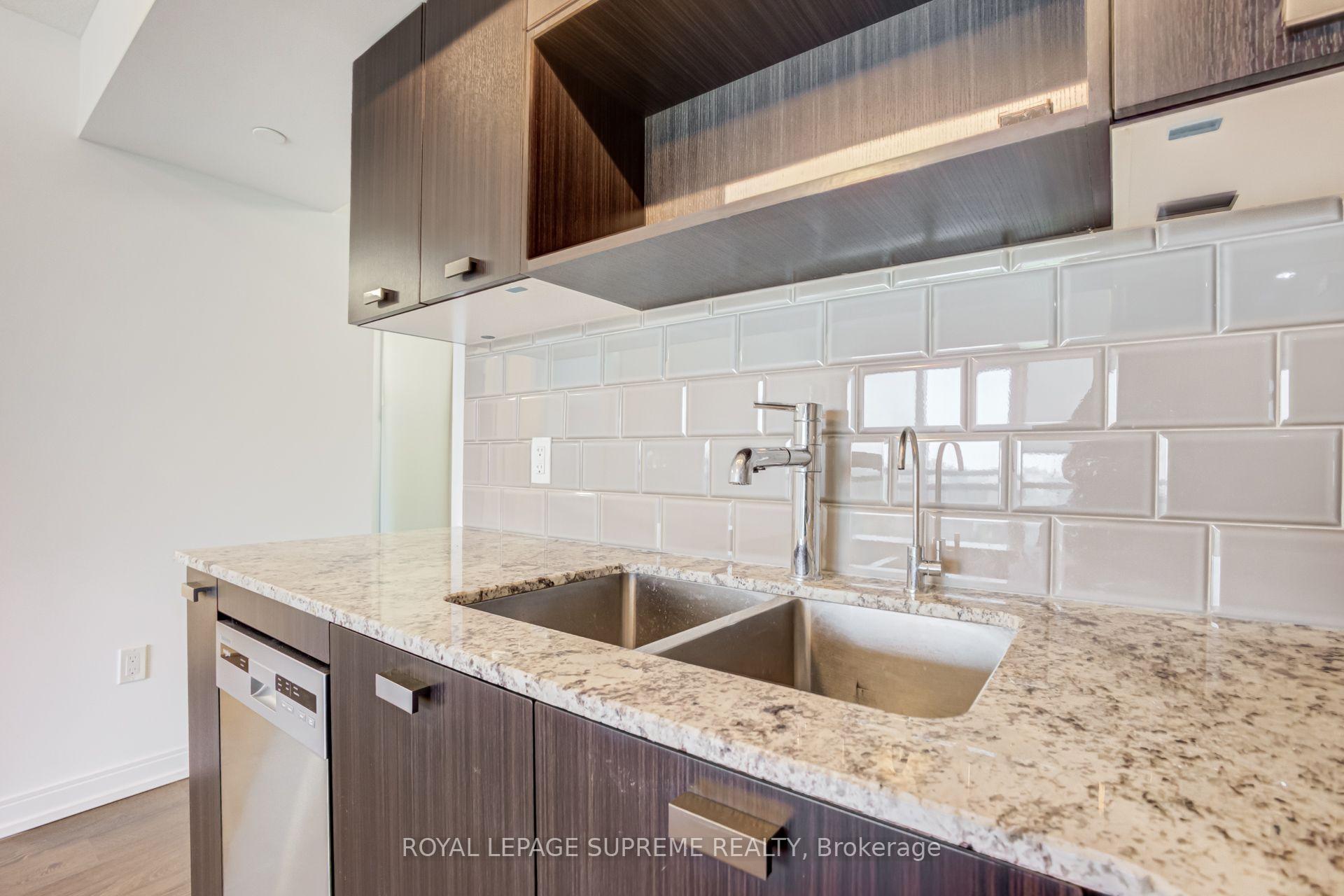 275 Village Green Square 1920, Toronto Unit: 1920