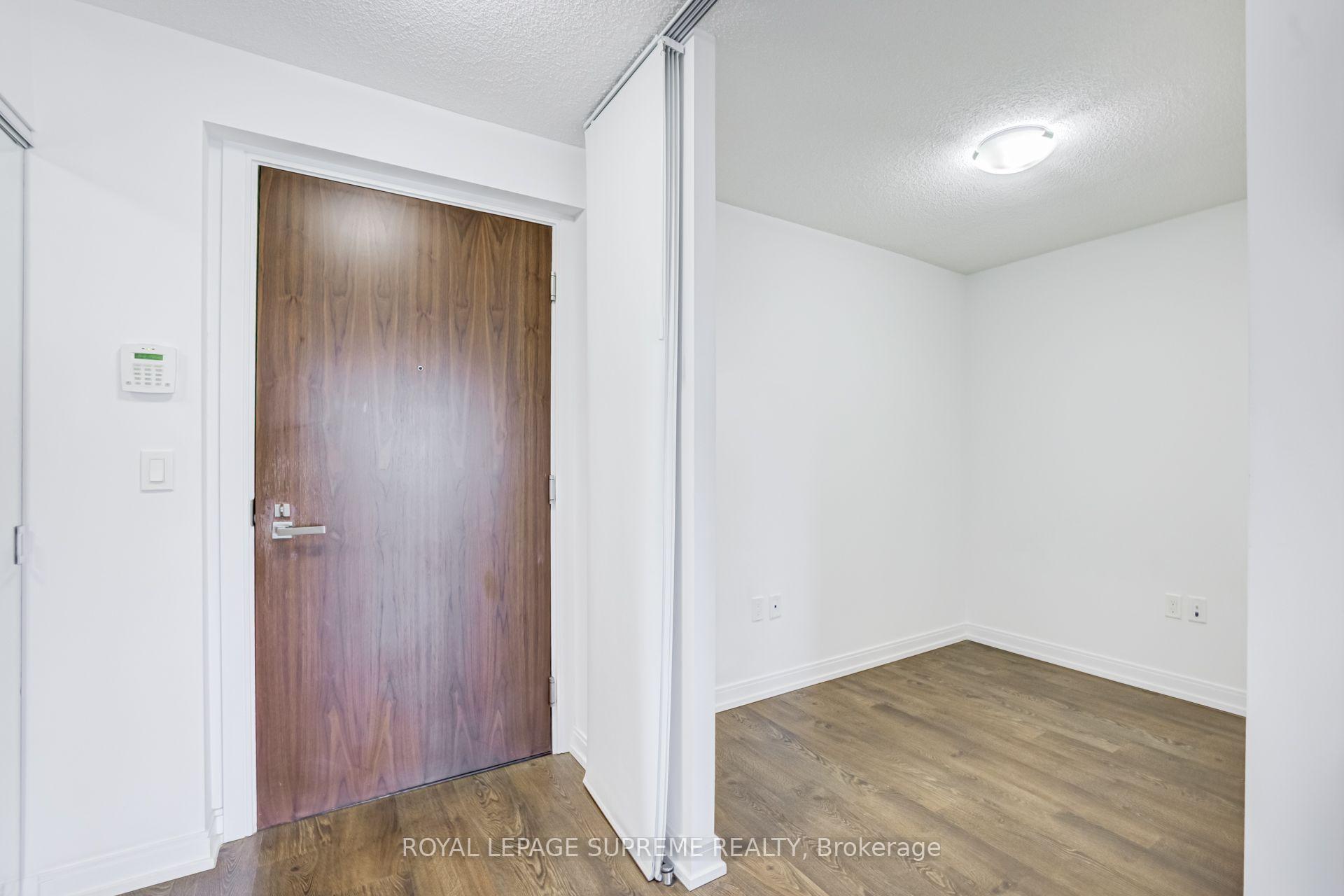 275 Village Green Square 1920, Toronto Unit: 1920