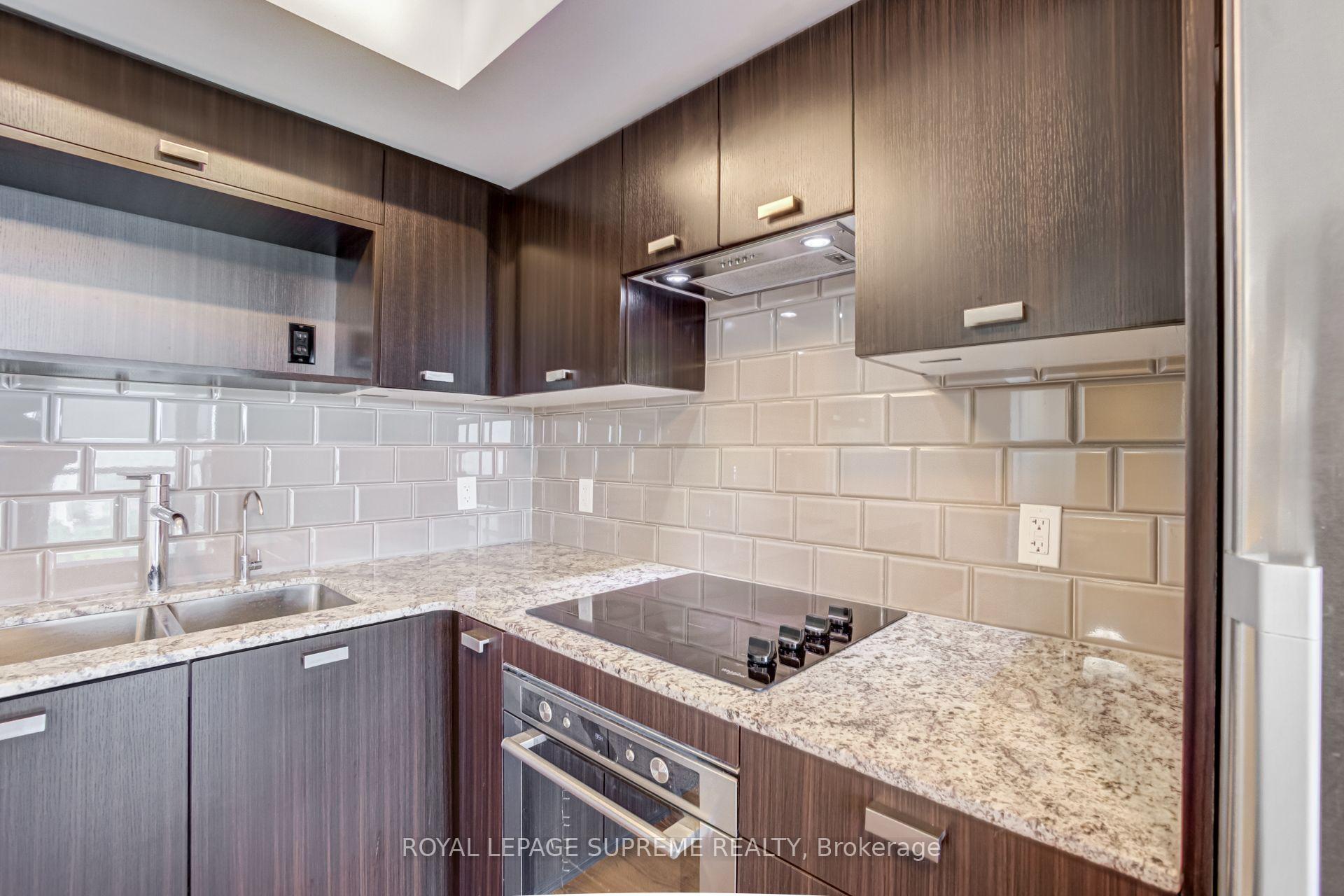 275 Village Green Square 1920, Toronto Unit: 1920