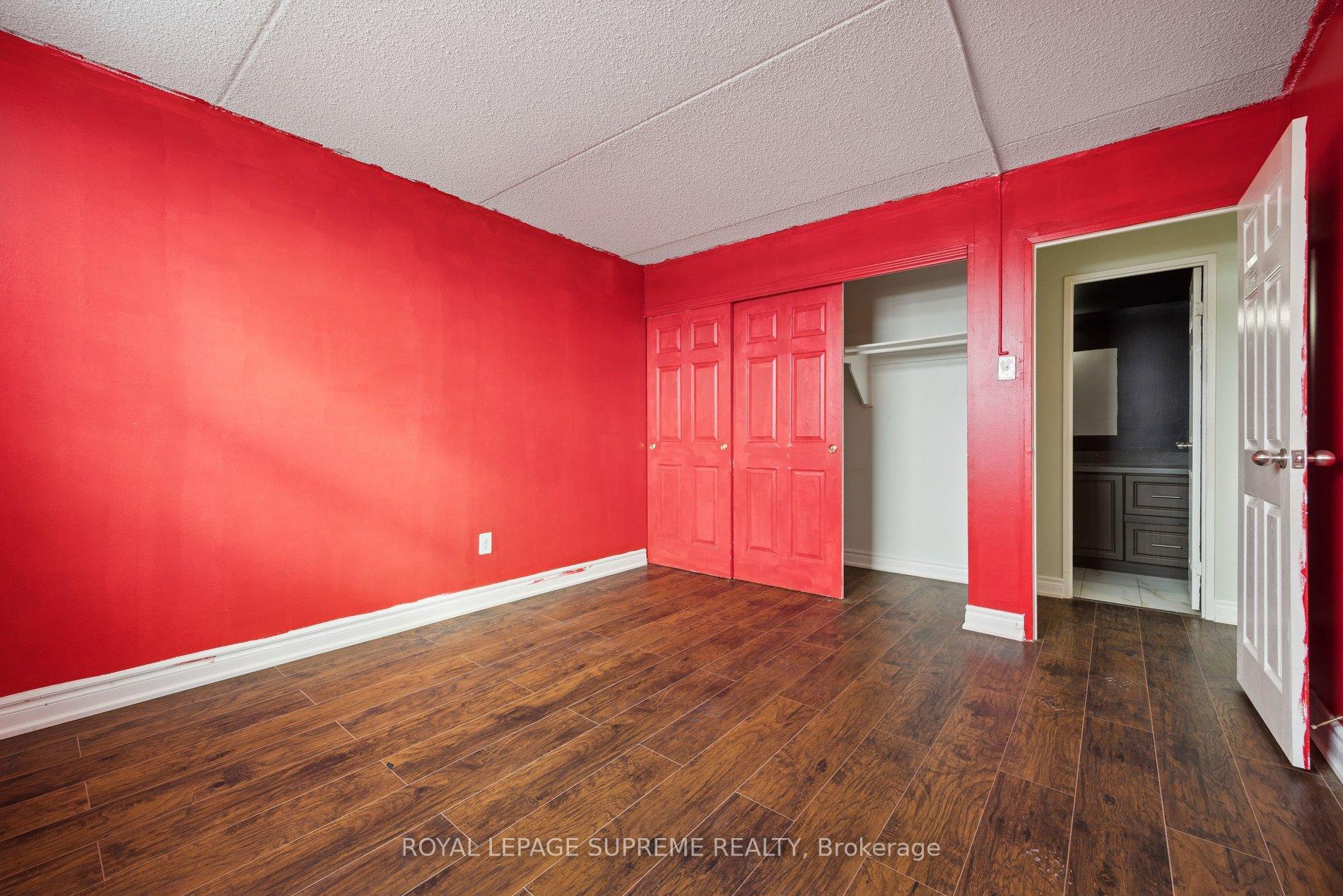207 Galloway Road 704, Toronto Unit: 704