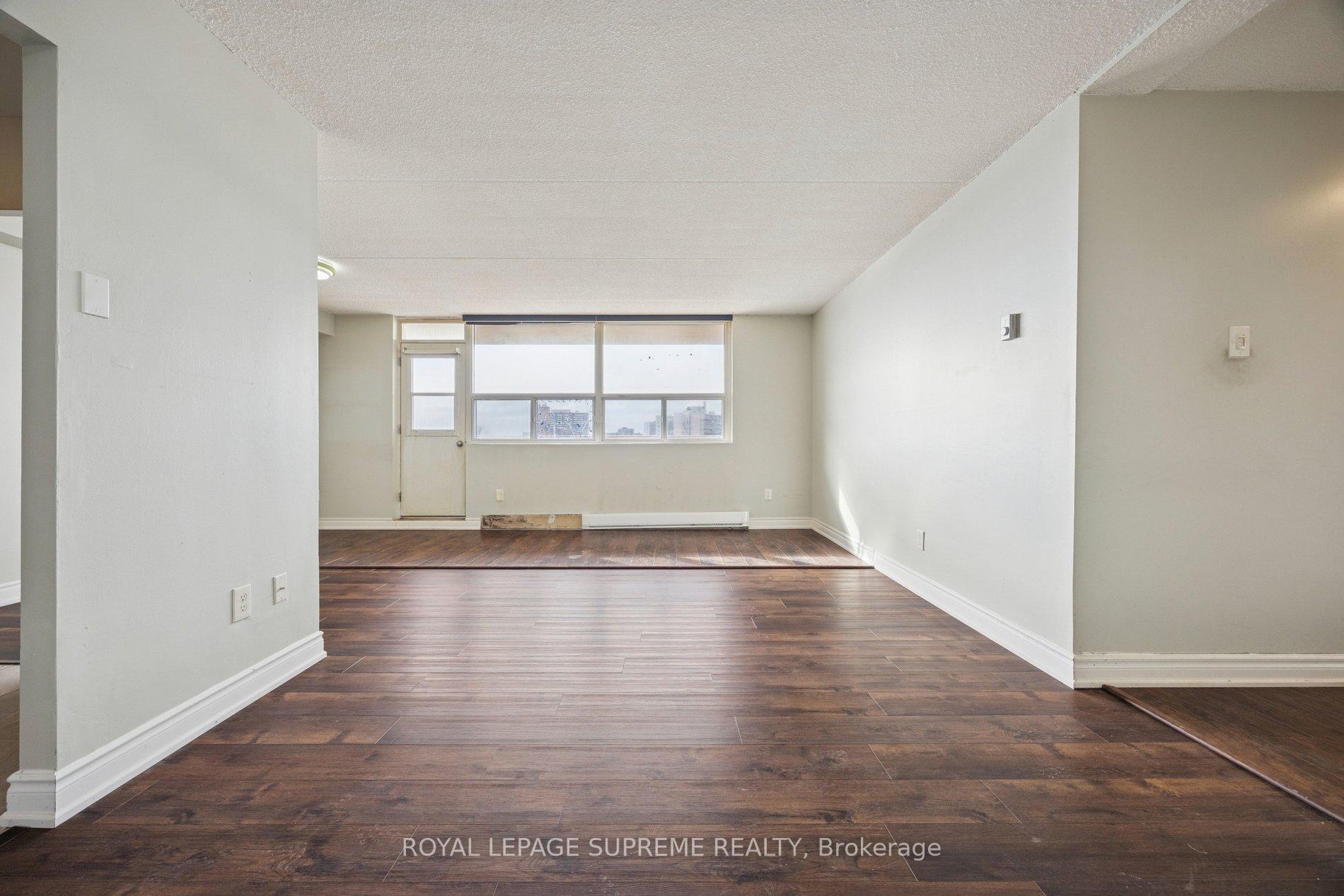 207 Galloway Road 704, Toronto Unit: 704