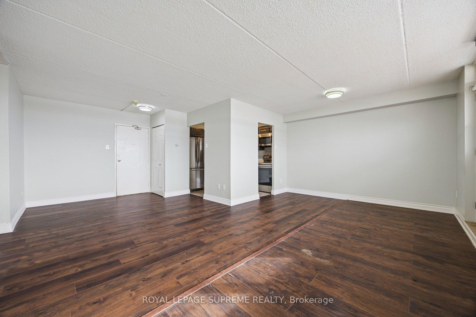 207 Galloway Road 704, Toronto Unit: 704