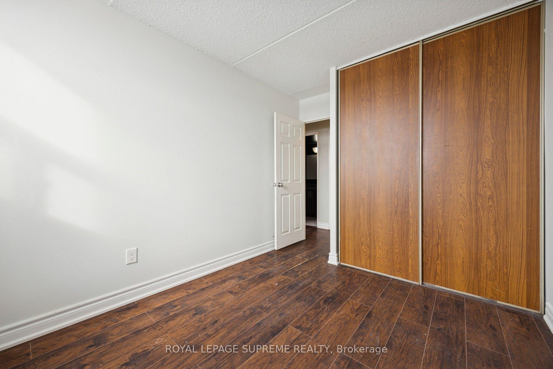 207 Galloway Road 704, Toronto Unit: 704