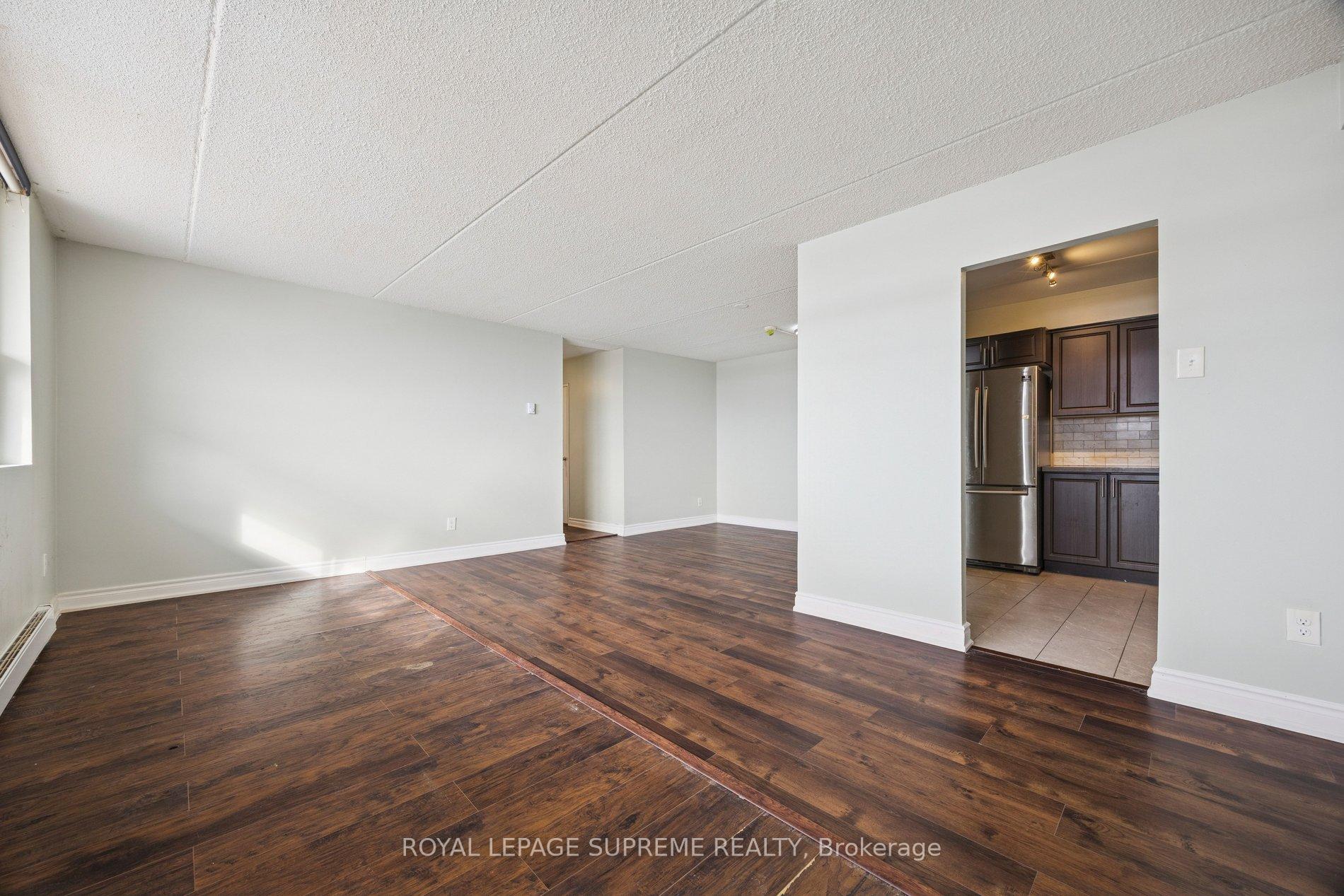 207 Galloway Road 704, Toronto Unit: 704