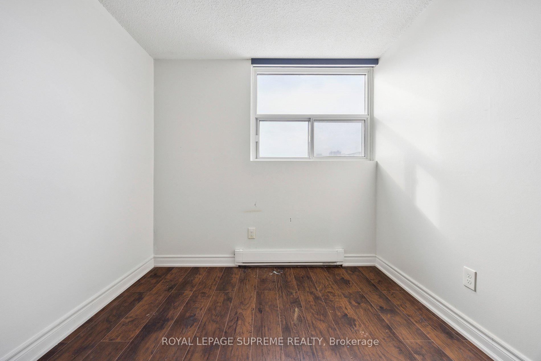 207 Galloway Road 704, Toronto Unit: 704