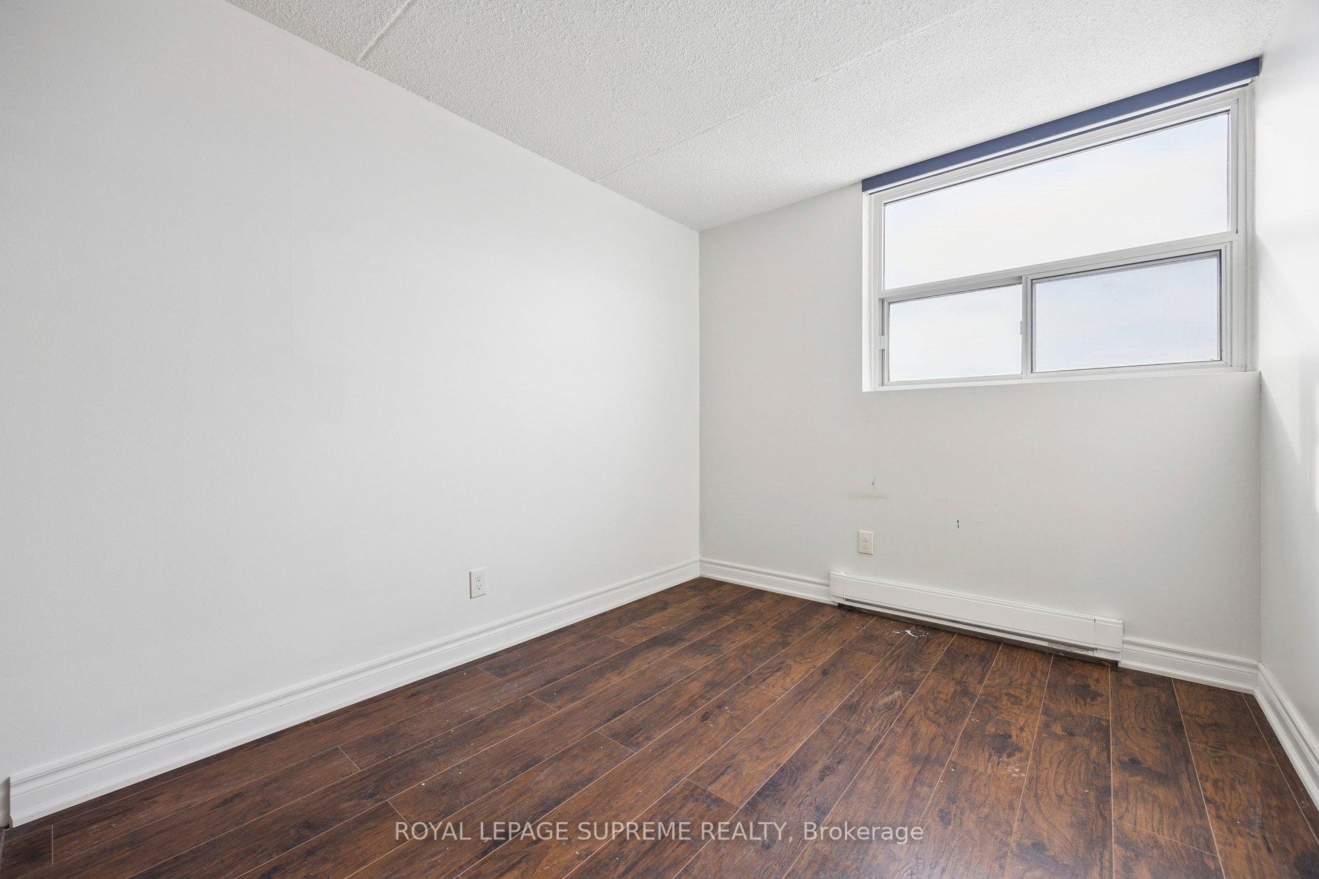 207 Galloway Road 704, Toronto Unit: 704