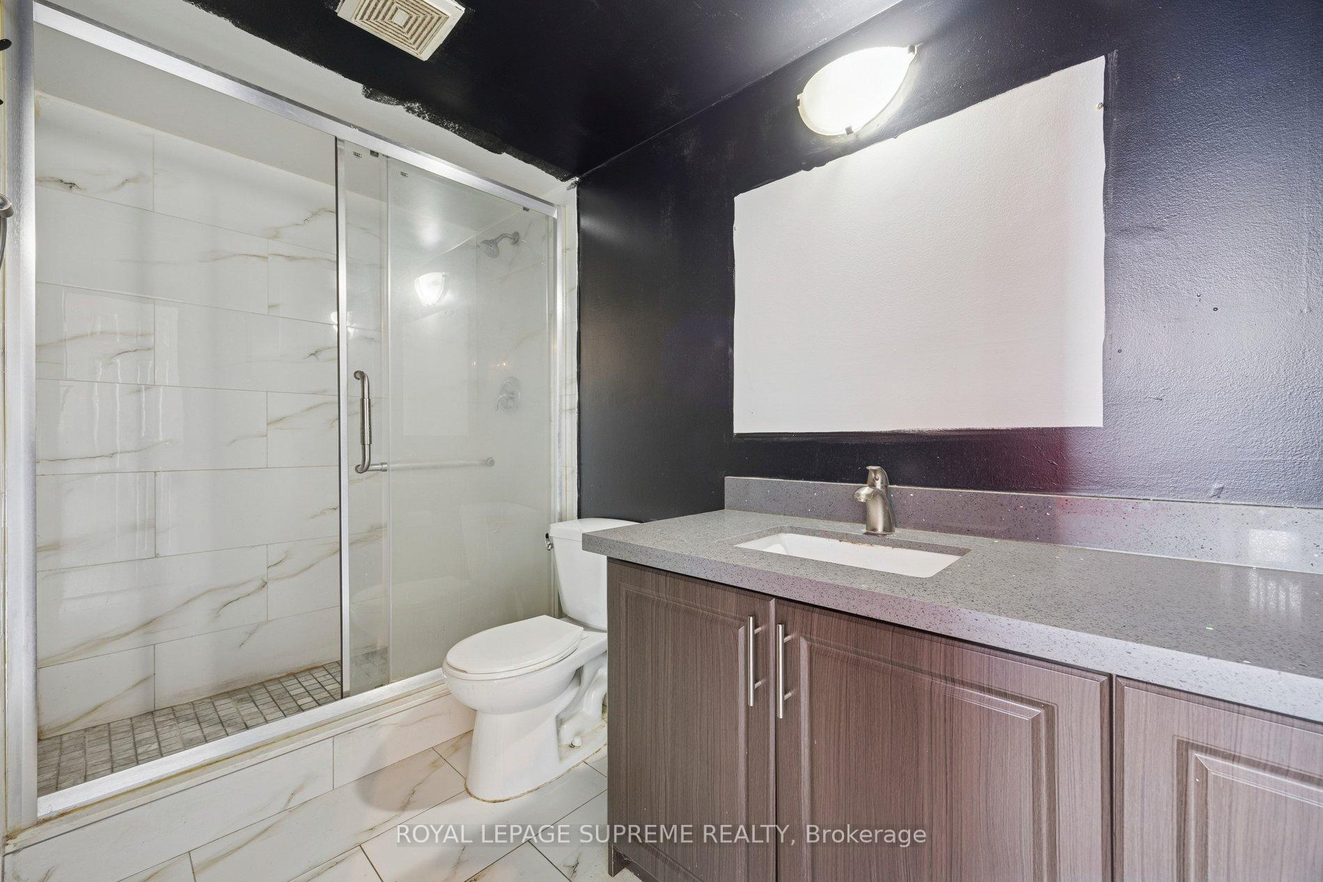 207 Galloway Road 704, Toronto Unit: 704