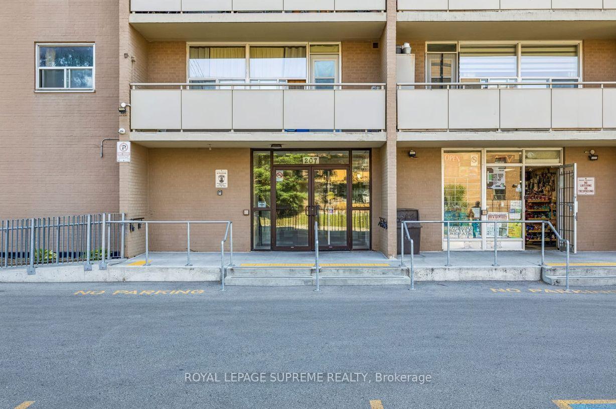 207 Galloway Road 704, Toronto Unit: 704