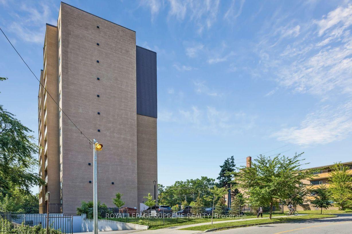 207 Galloway Road 704, Toronto Unit: 704