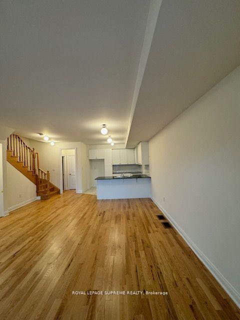 7 Tennant Circle