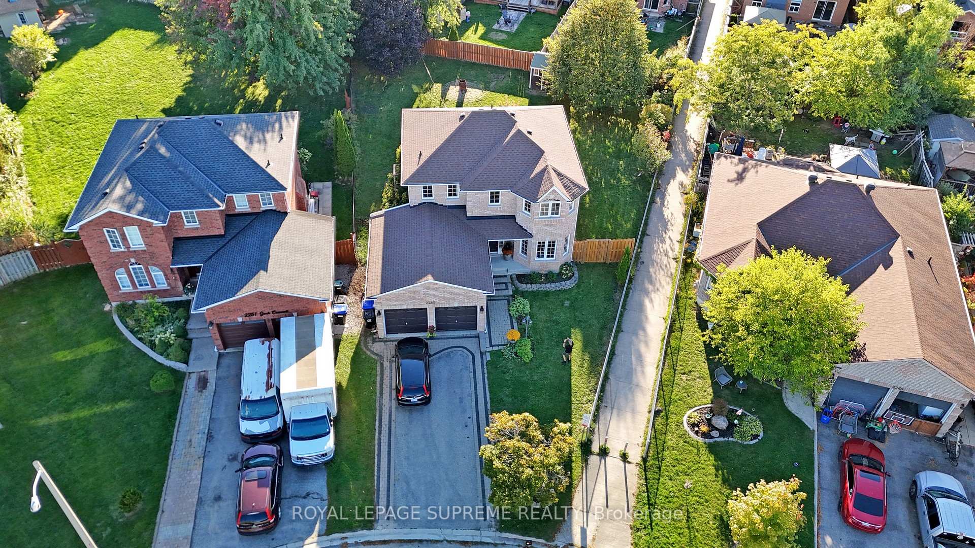 2249 Jack Crescent