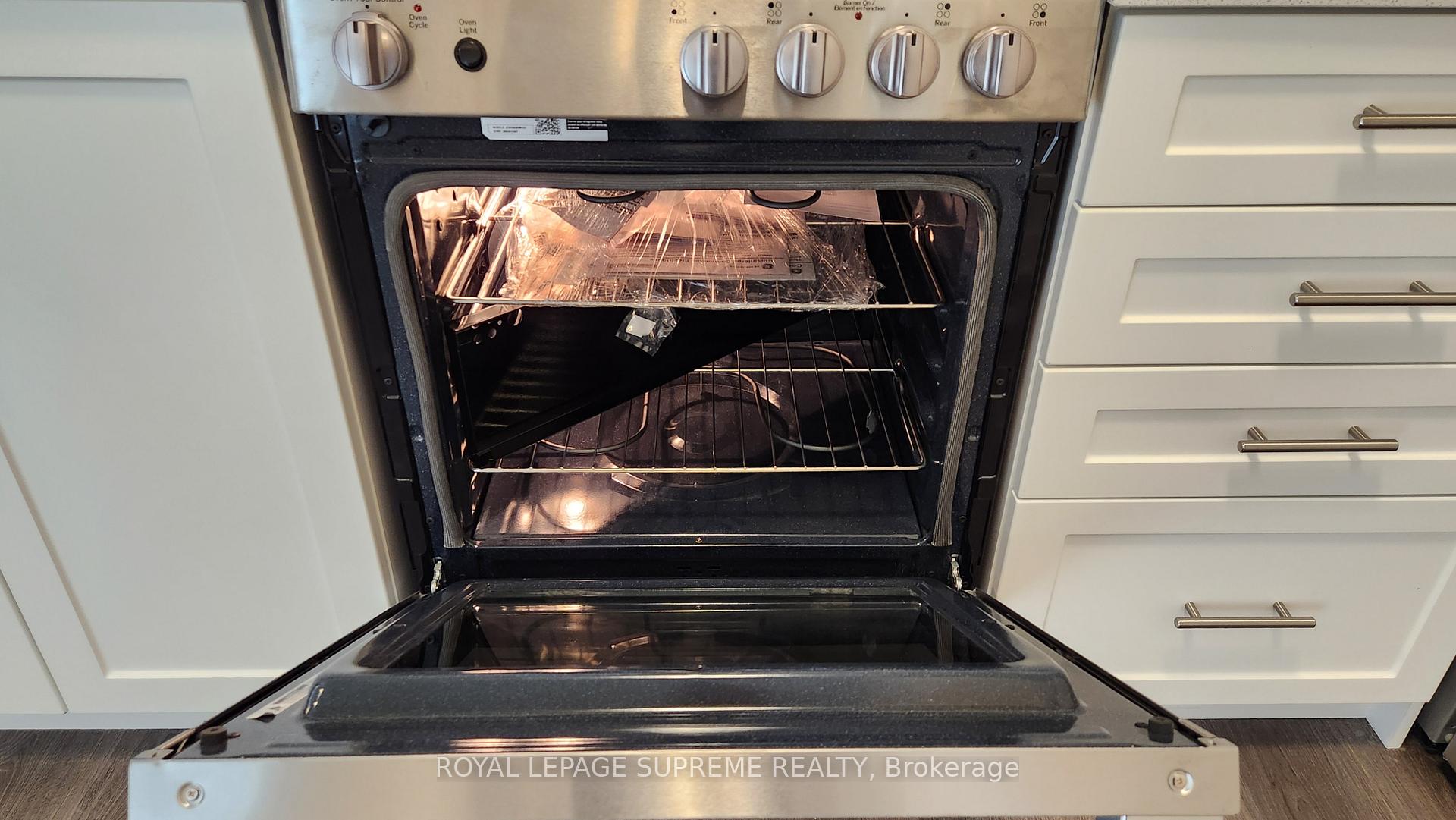 715 Davis Drive B311, Newmarket Unit: B311