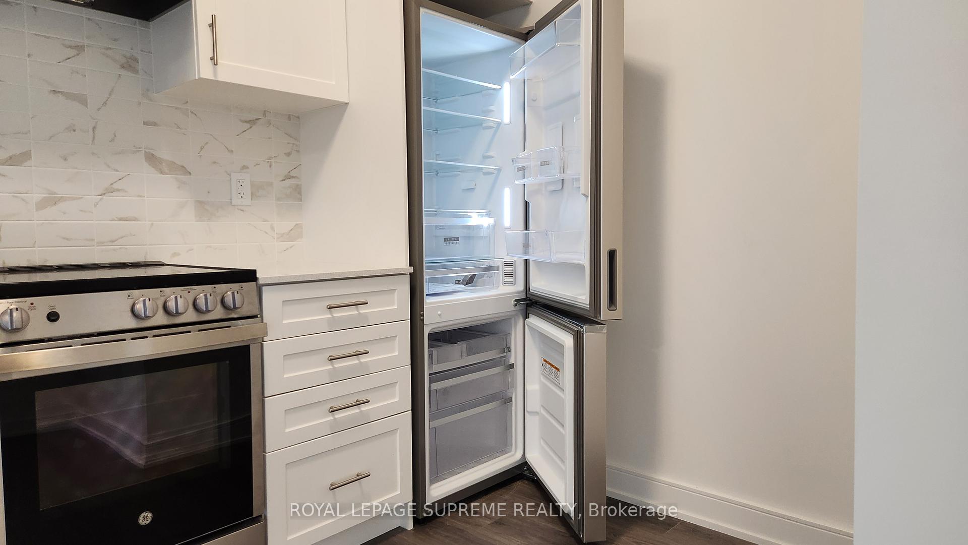 715 Davis Drive B311, Newmarket Unit: B311