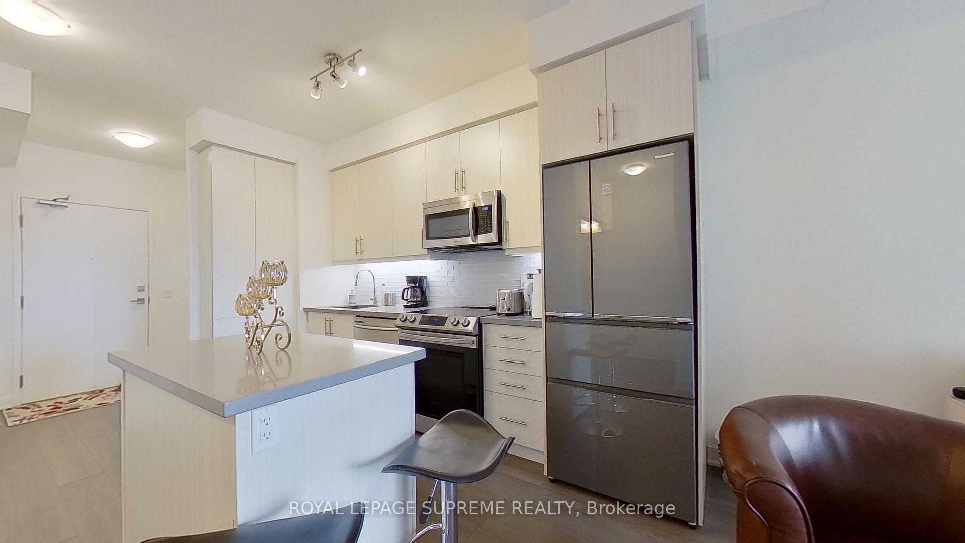 75 Oneida Crescent 1402