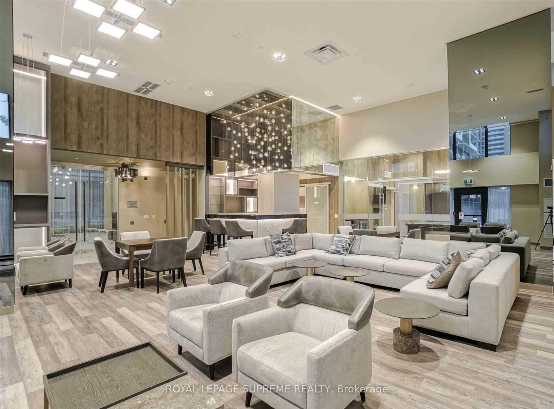 75 Oneida Crescent 1402