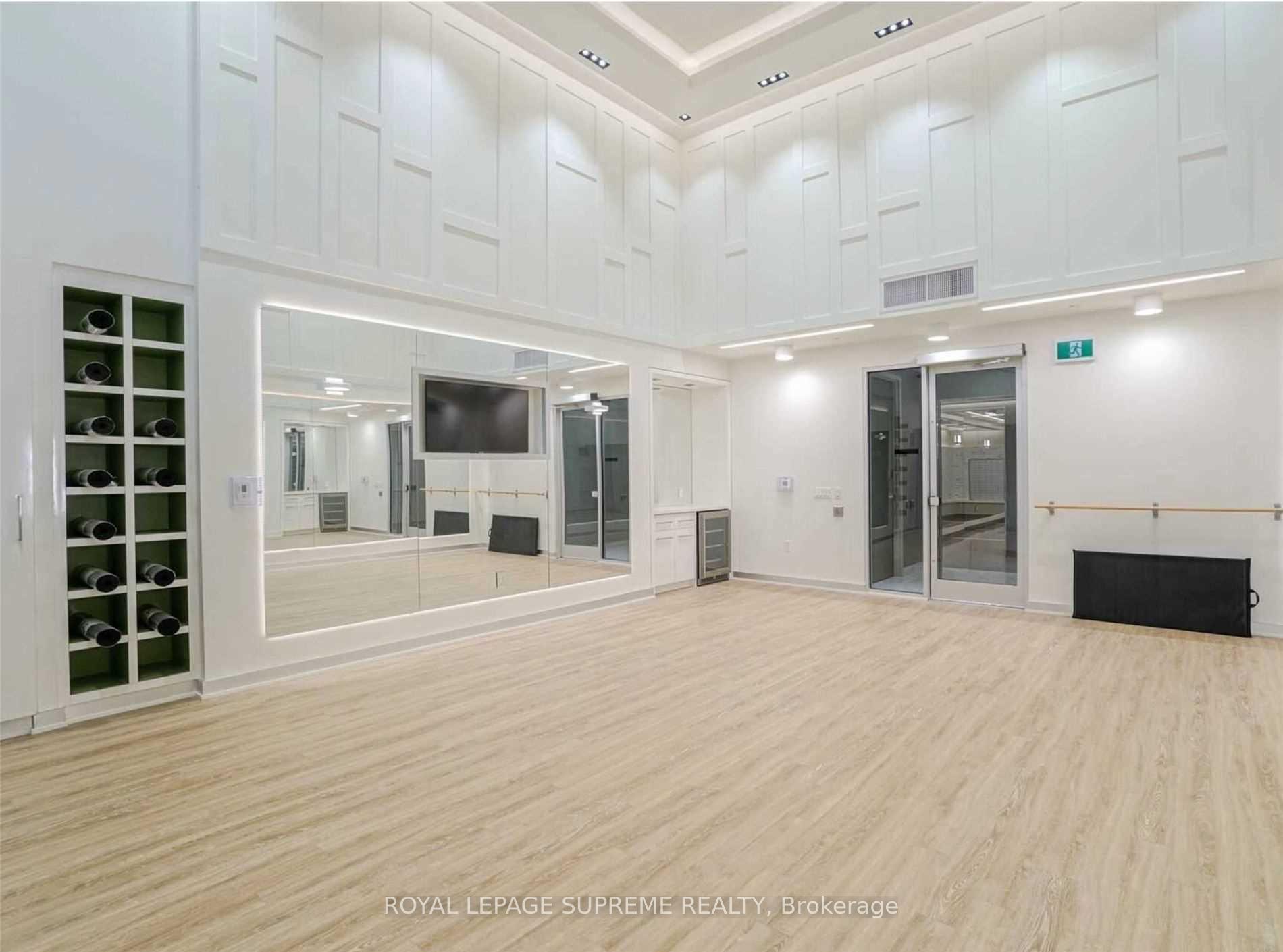 75 Oneida Crescent 1402