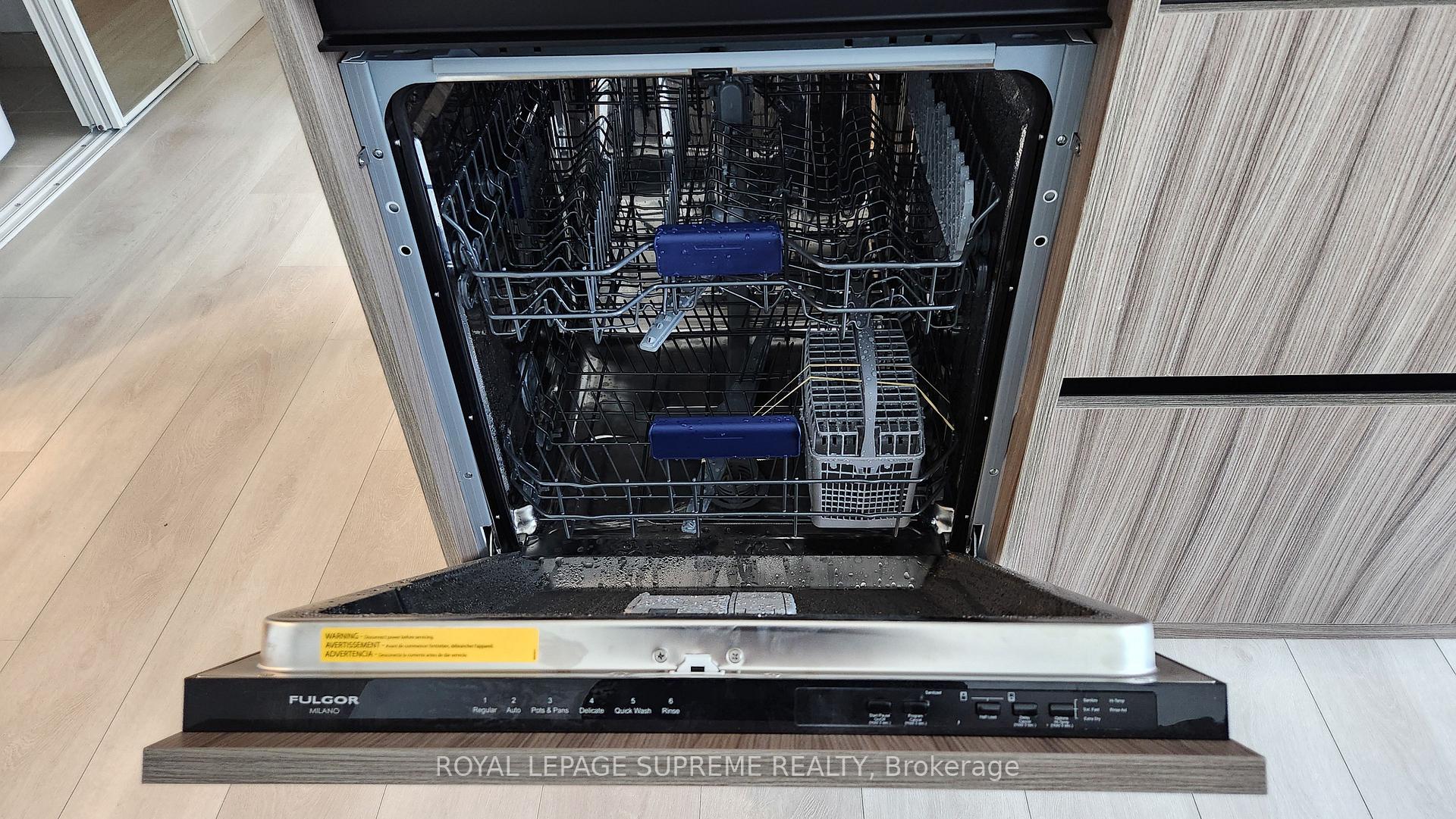 7950 Bathurst Street 719