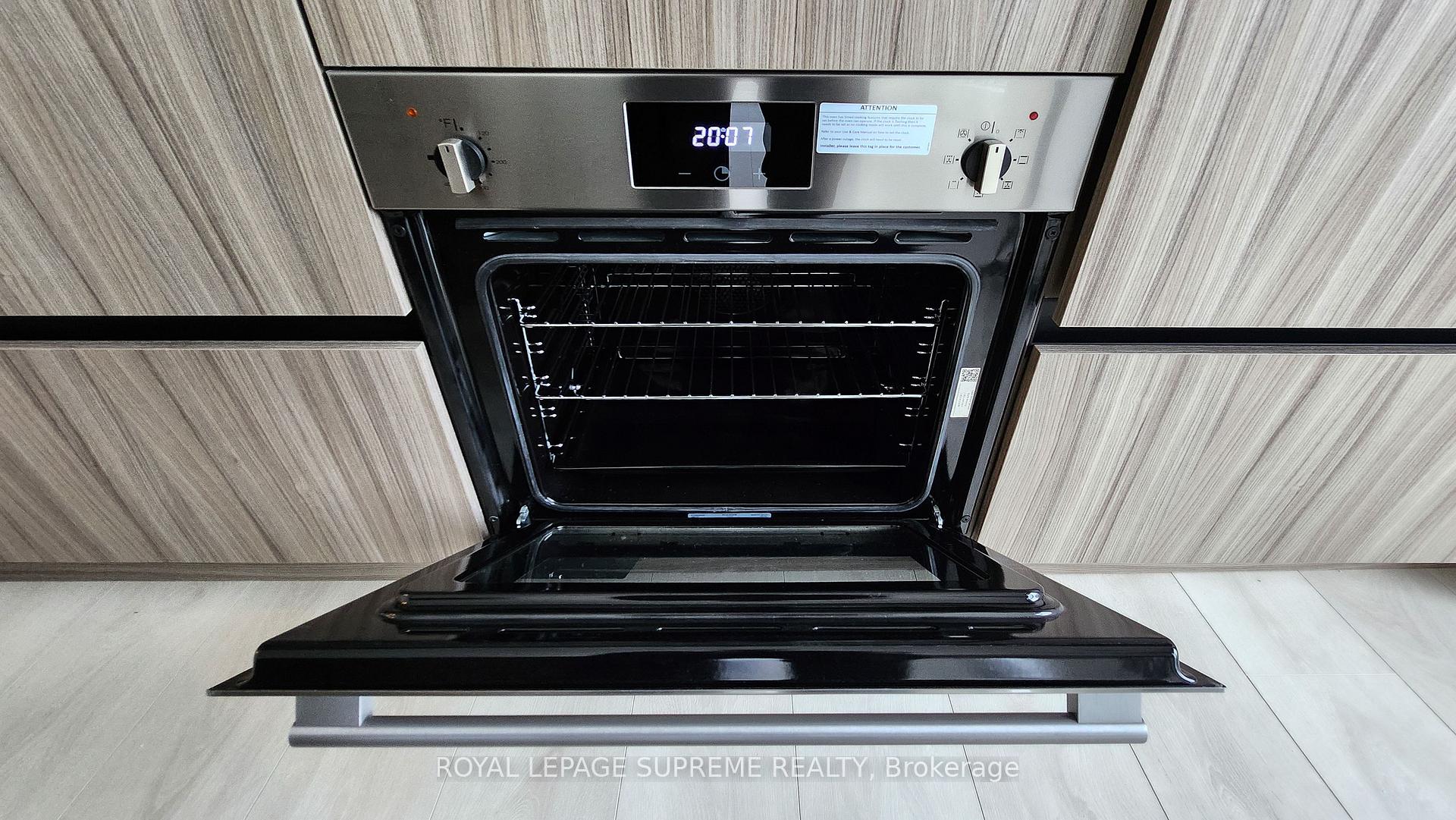 7950 Bathurst Street 719