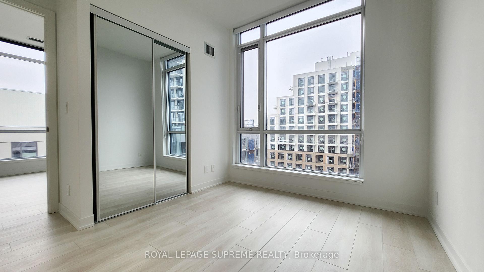 7950 Bathurst Street 719