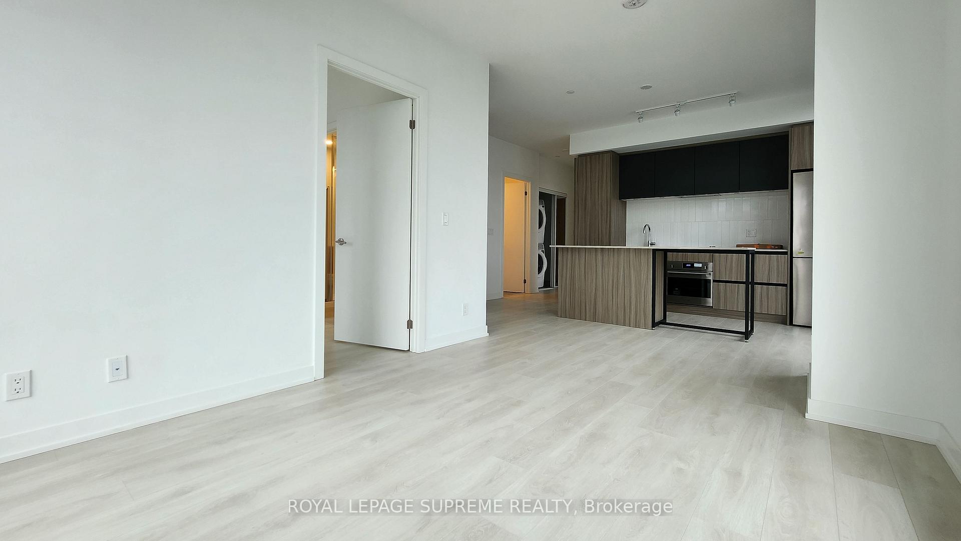 7950 Bathurst Street 719