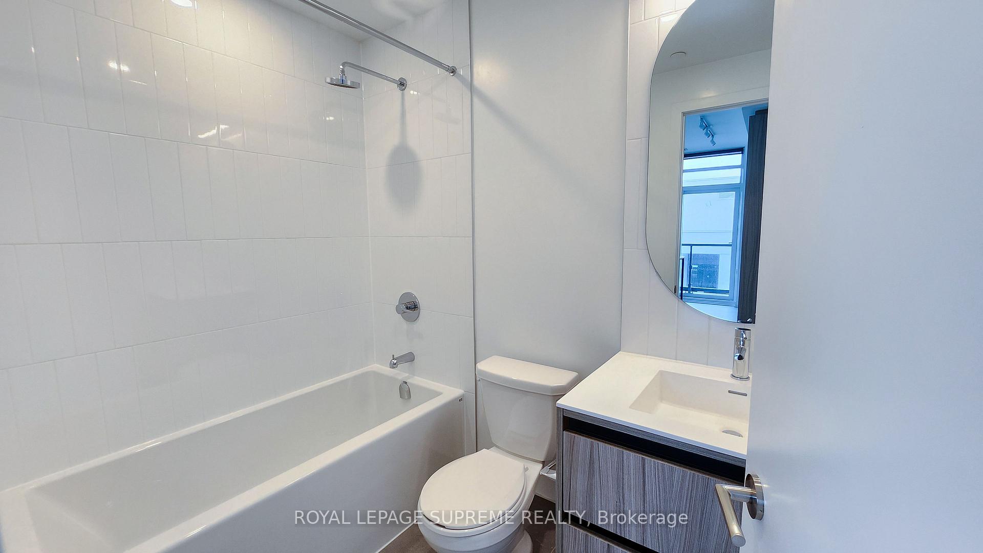 7950 Bathurst Street 719