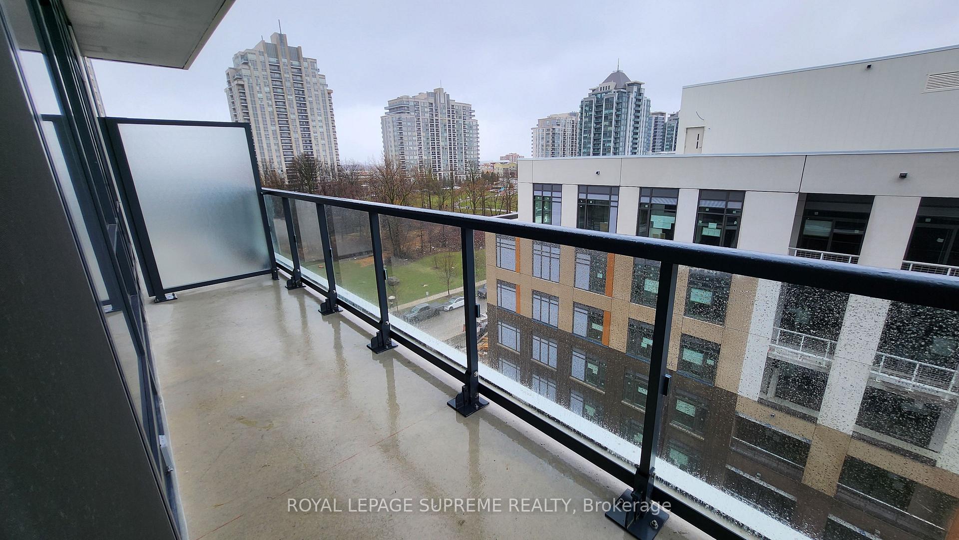 7950 Bathurst Street 719