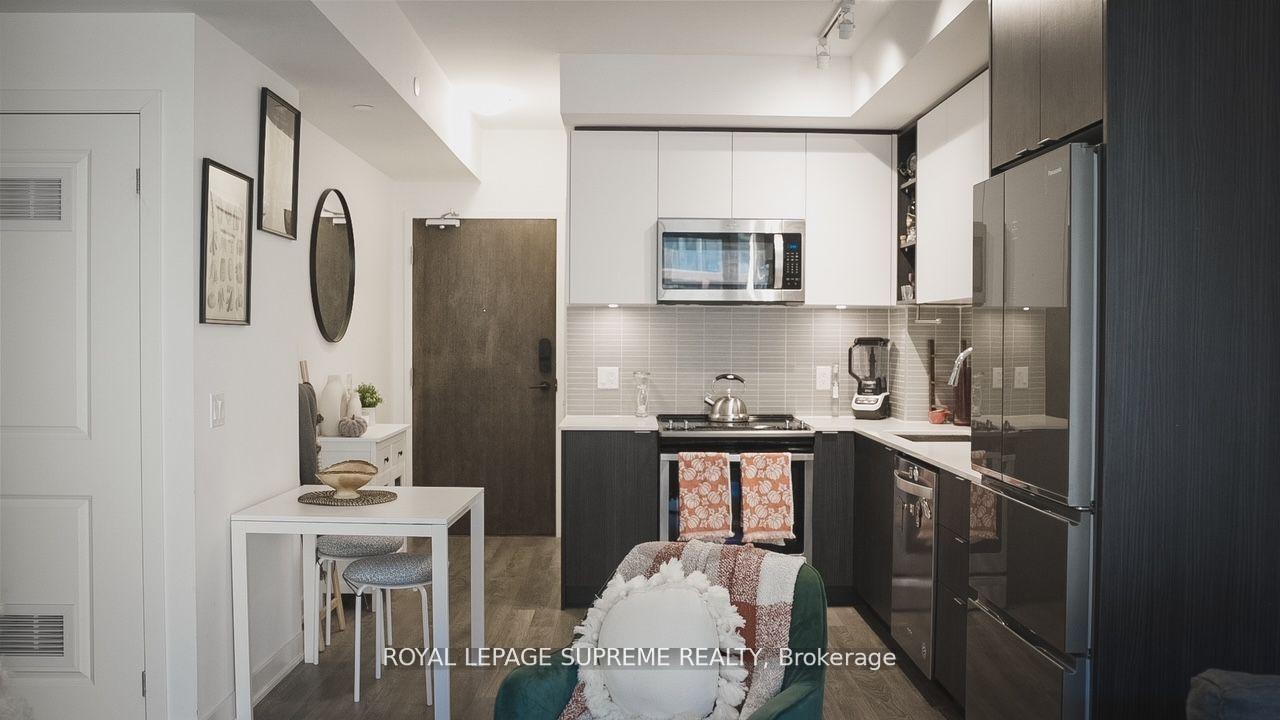 100 Eagle Rock Way 414