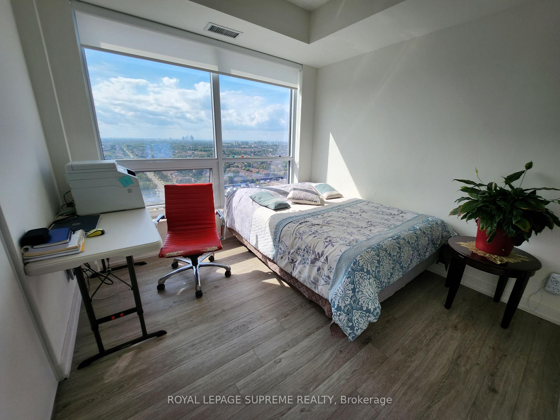 1 Grandview Avenue 2008