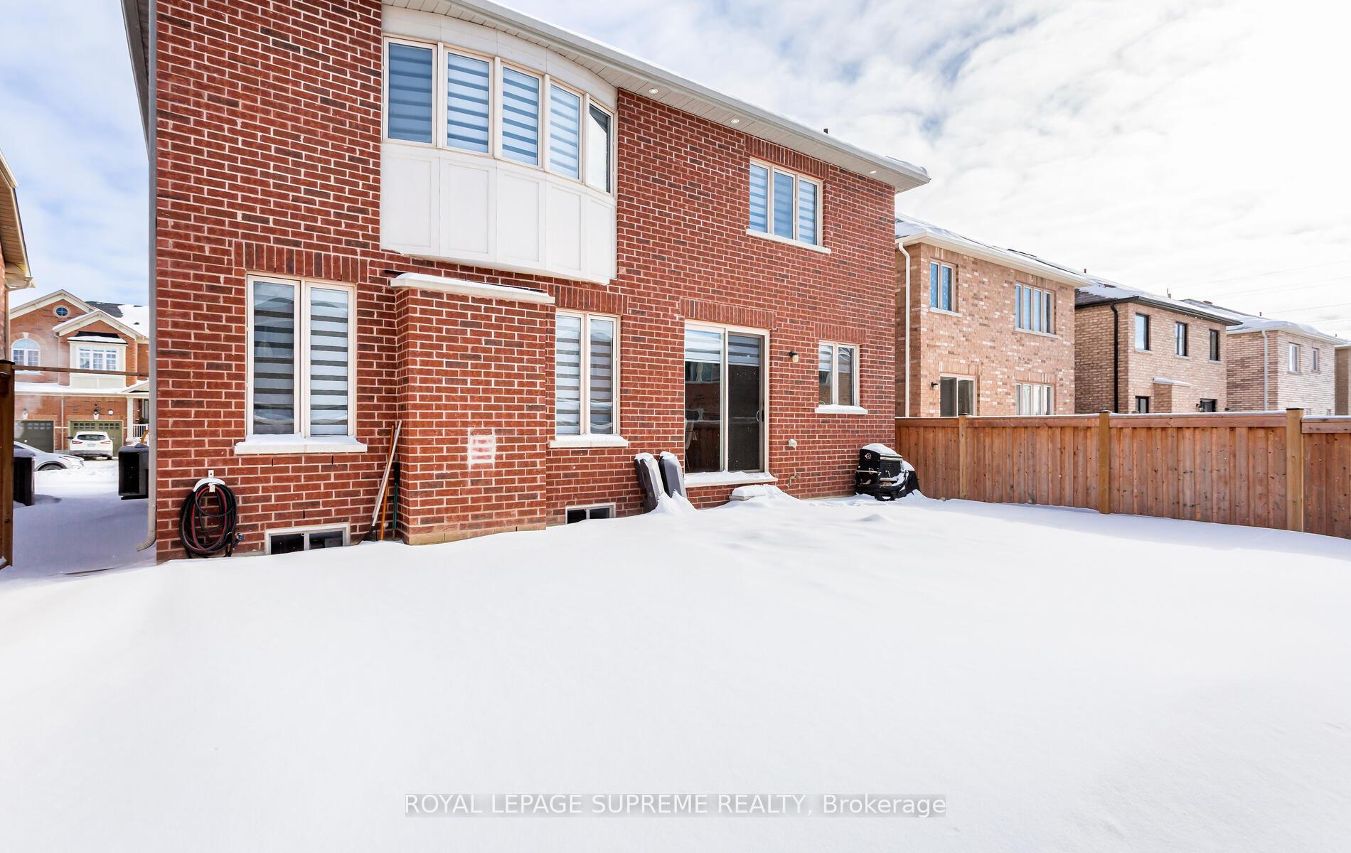 95 Selby Crescent