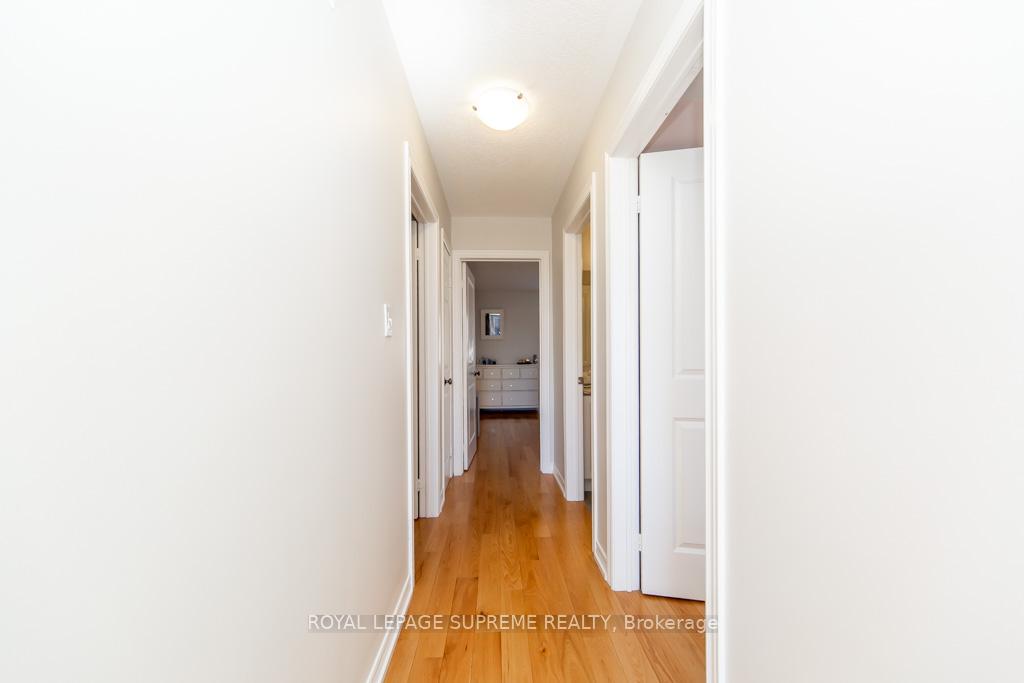 43 Hoard Avenue N