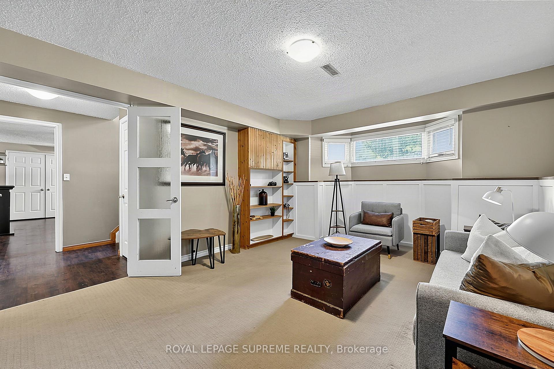 12 Pridham Crescent