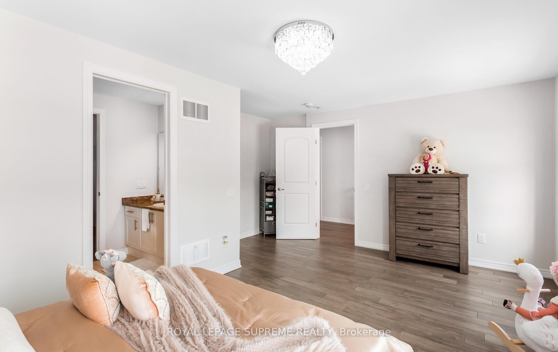 95 Selby Crescent
