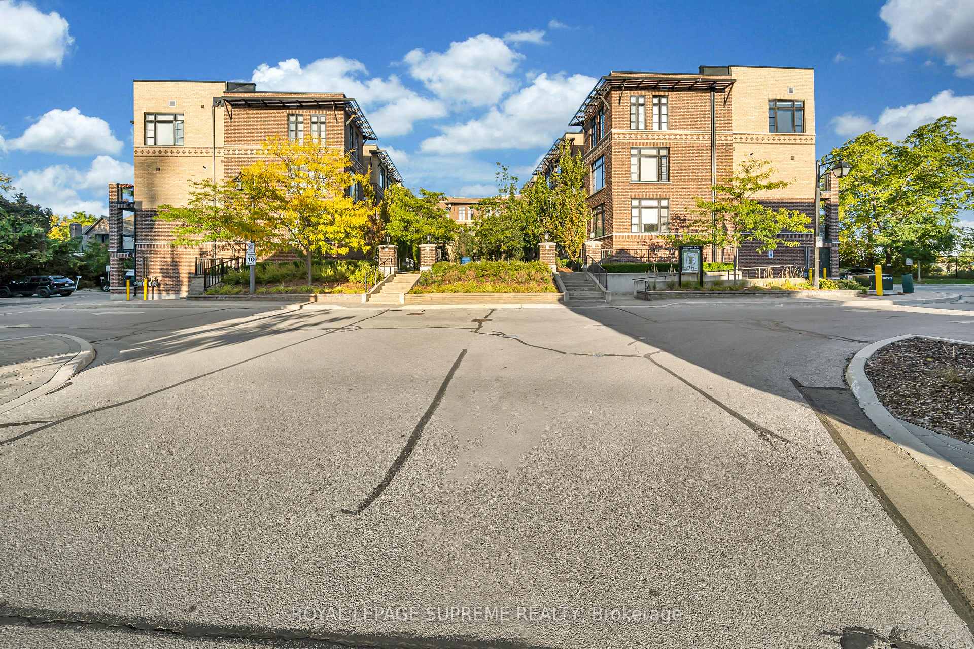8167 Kipling Avenue 43