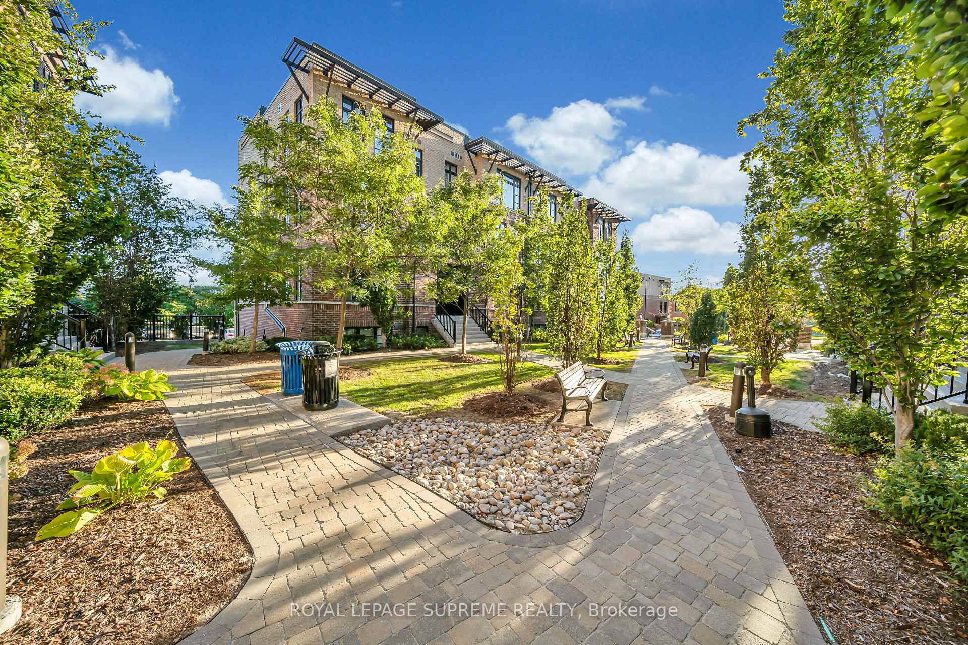 8167 Kipling Avenue 43