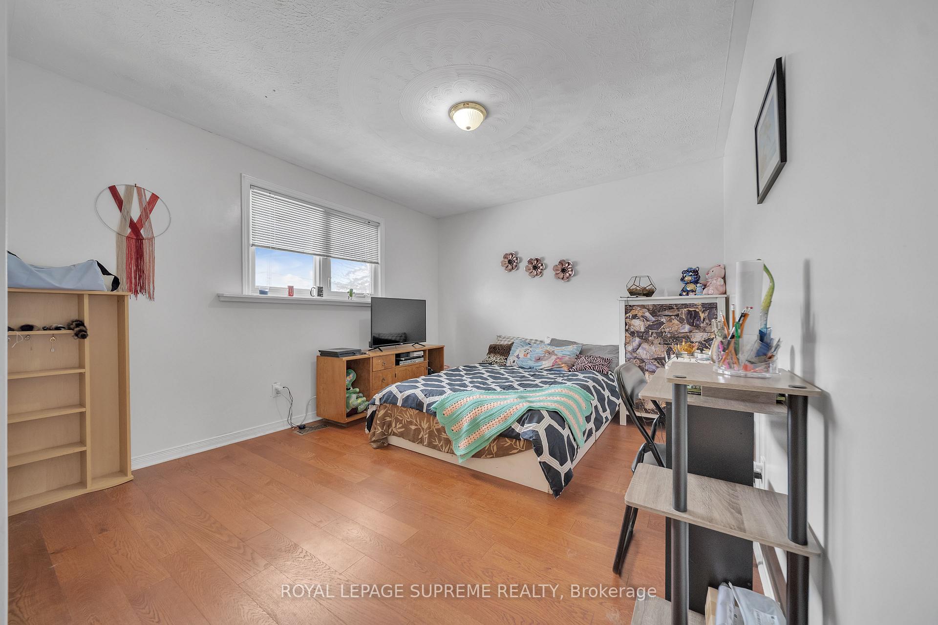 8740 12 Highway, Oro-Medonte