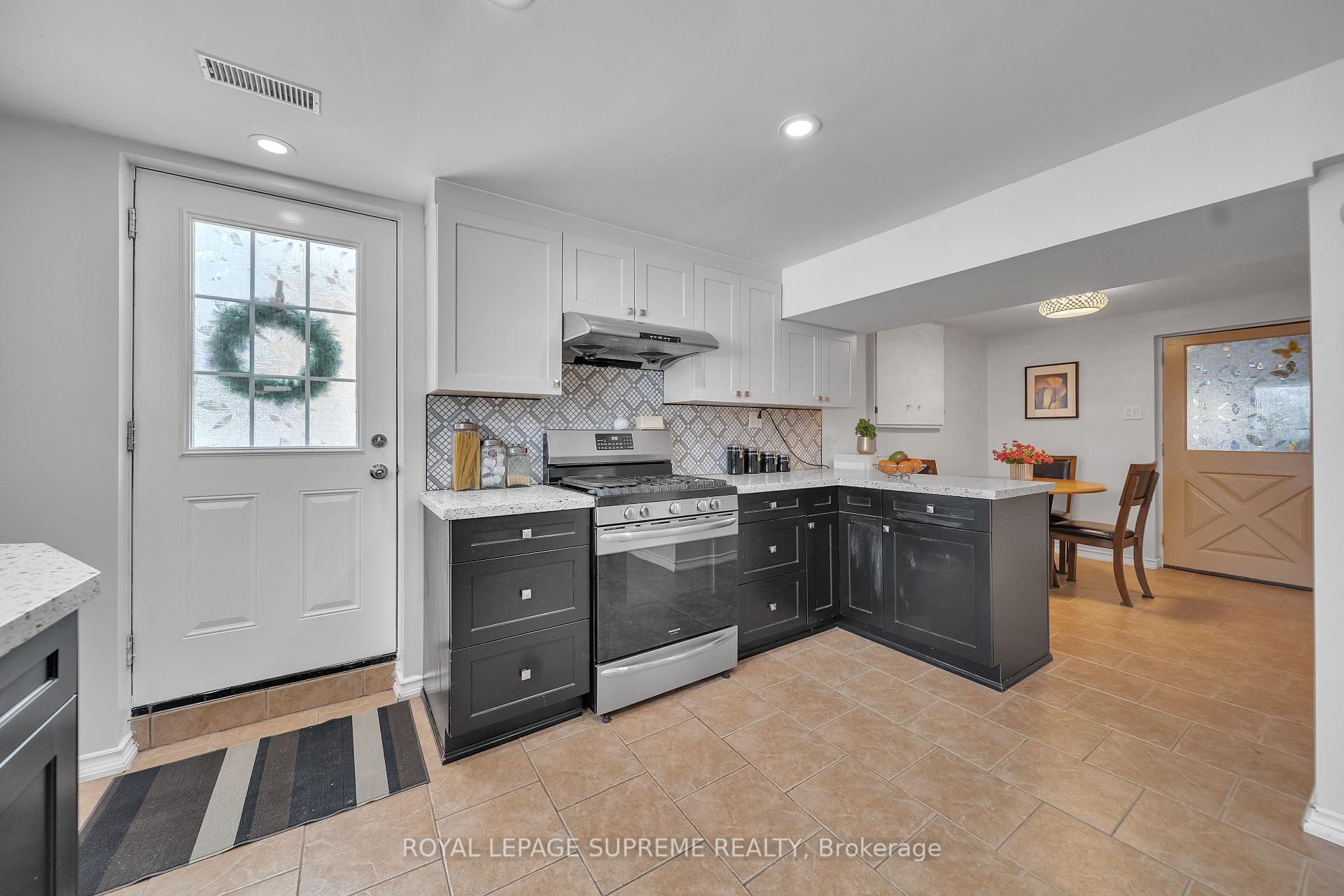 8740 12 Highway, Oro-Medonte